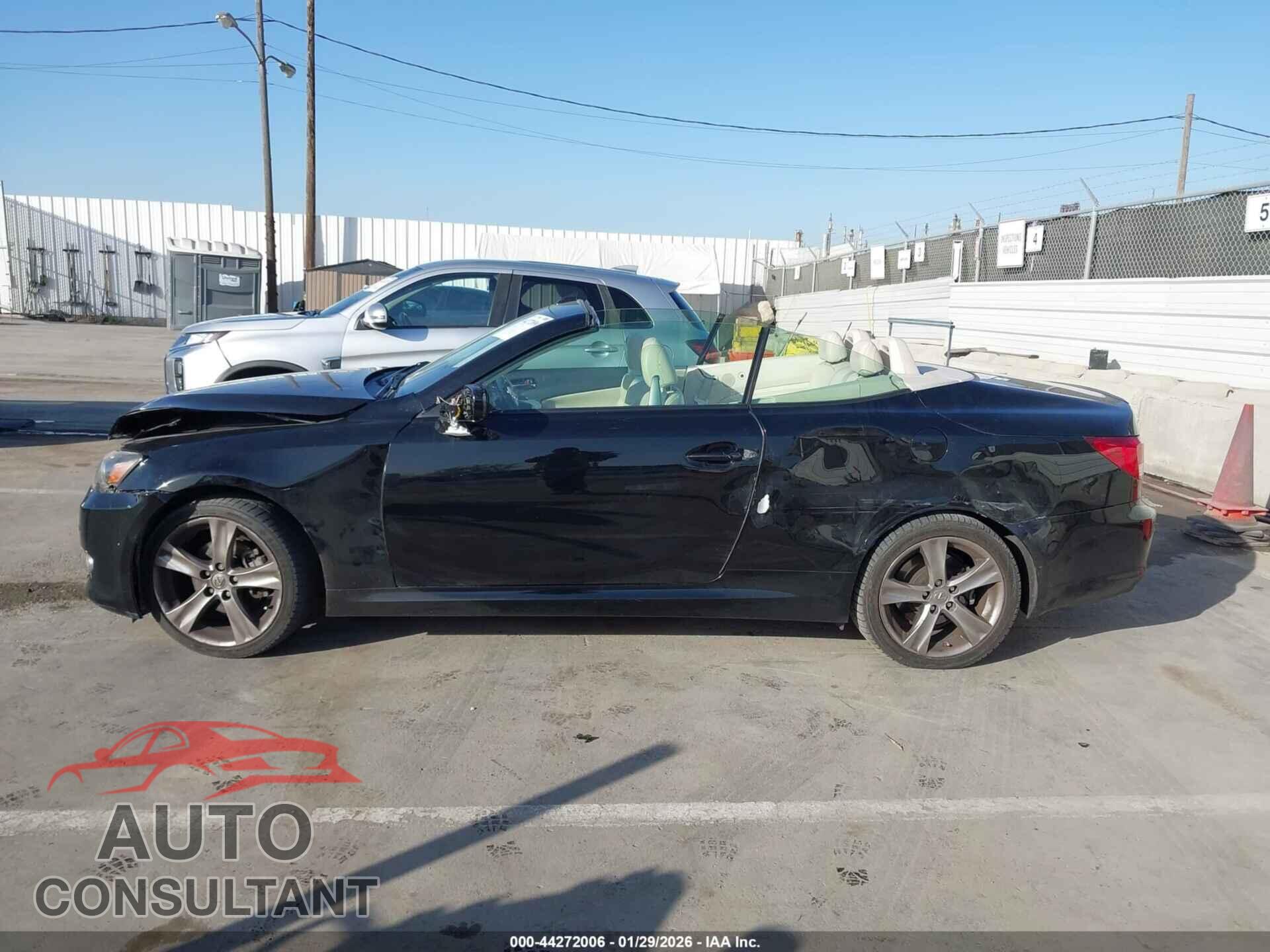 LEXUS IS 250C 2012 - JTHFF2C22C2525988