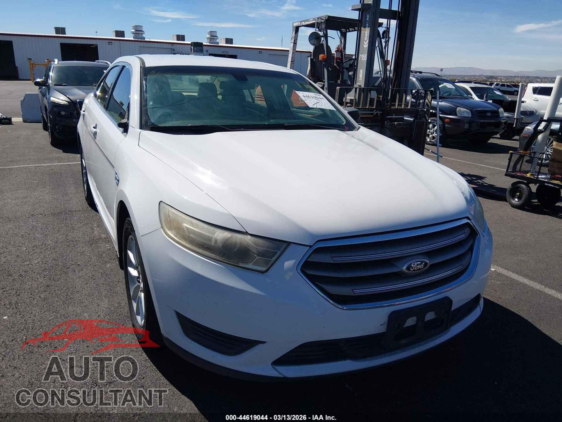 FORD TAURUS 2013 - 1FAHP2D88DG162181