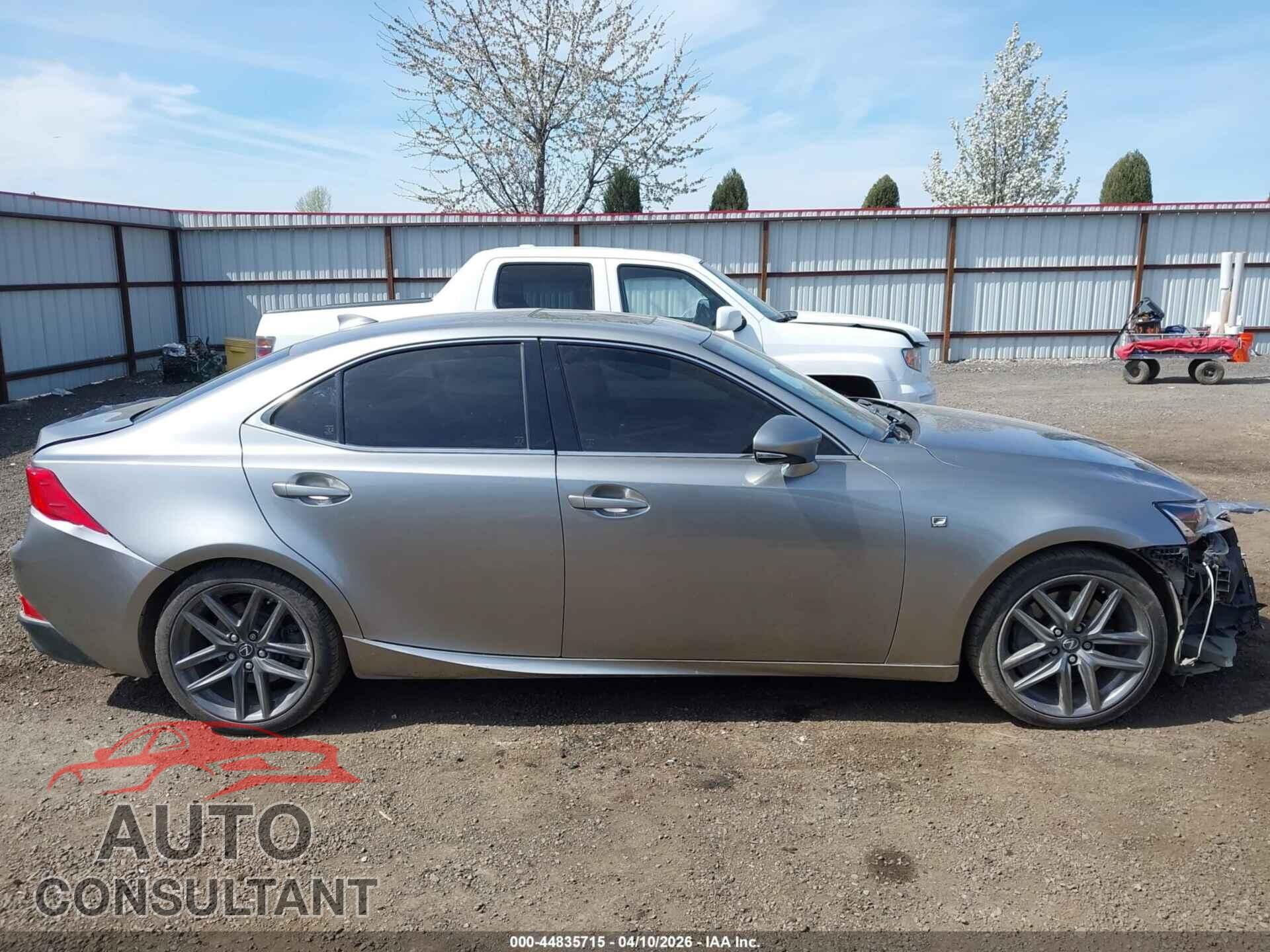 LEXUS IS 300 2017 - JTHCM1D26H5023153