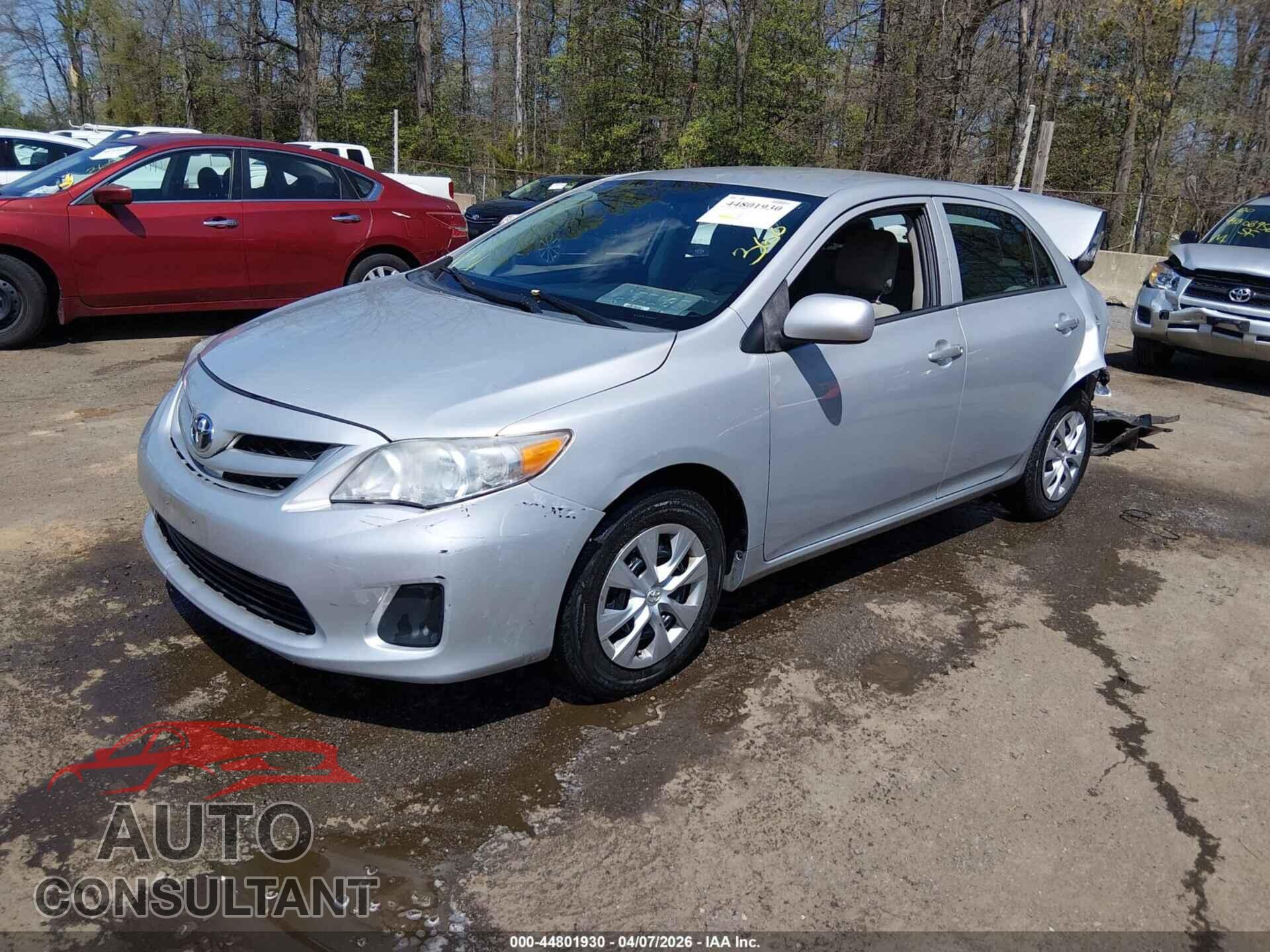 TOYOTA COROLLA 2013 - 2T1BU4EE5DC072963
