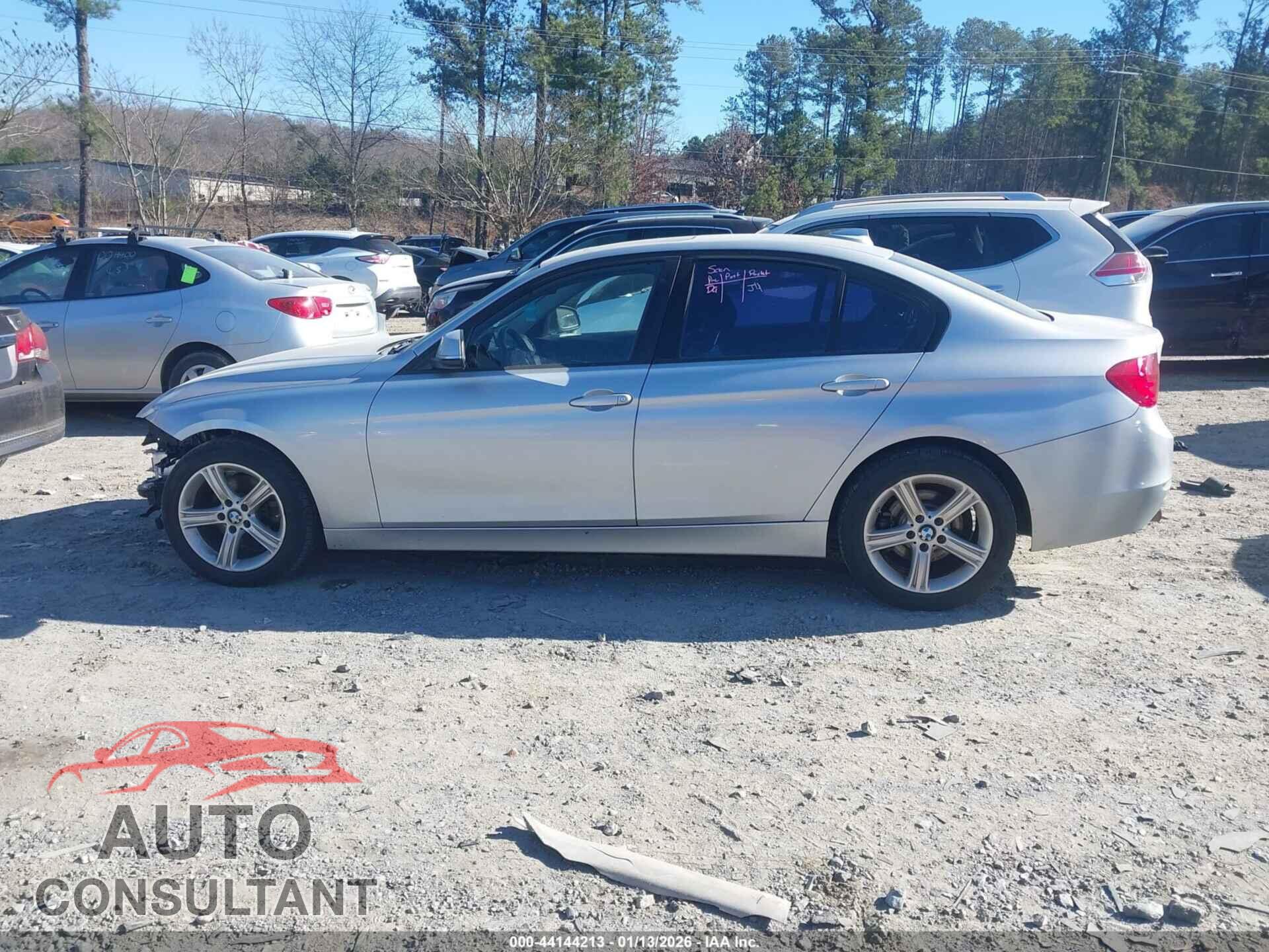 BMW 328I 2015 - WBA3B3G51FNT19829