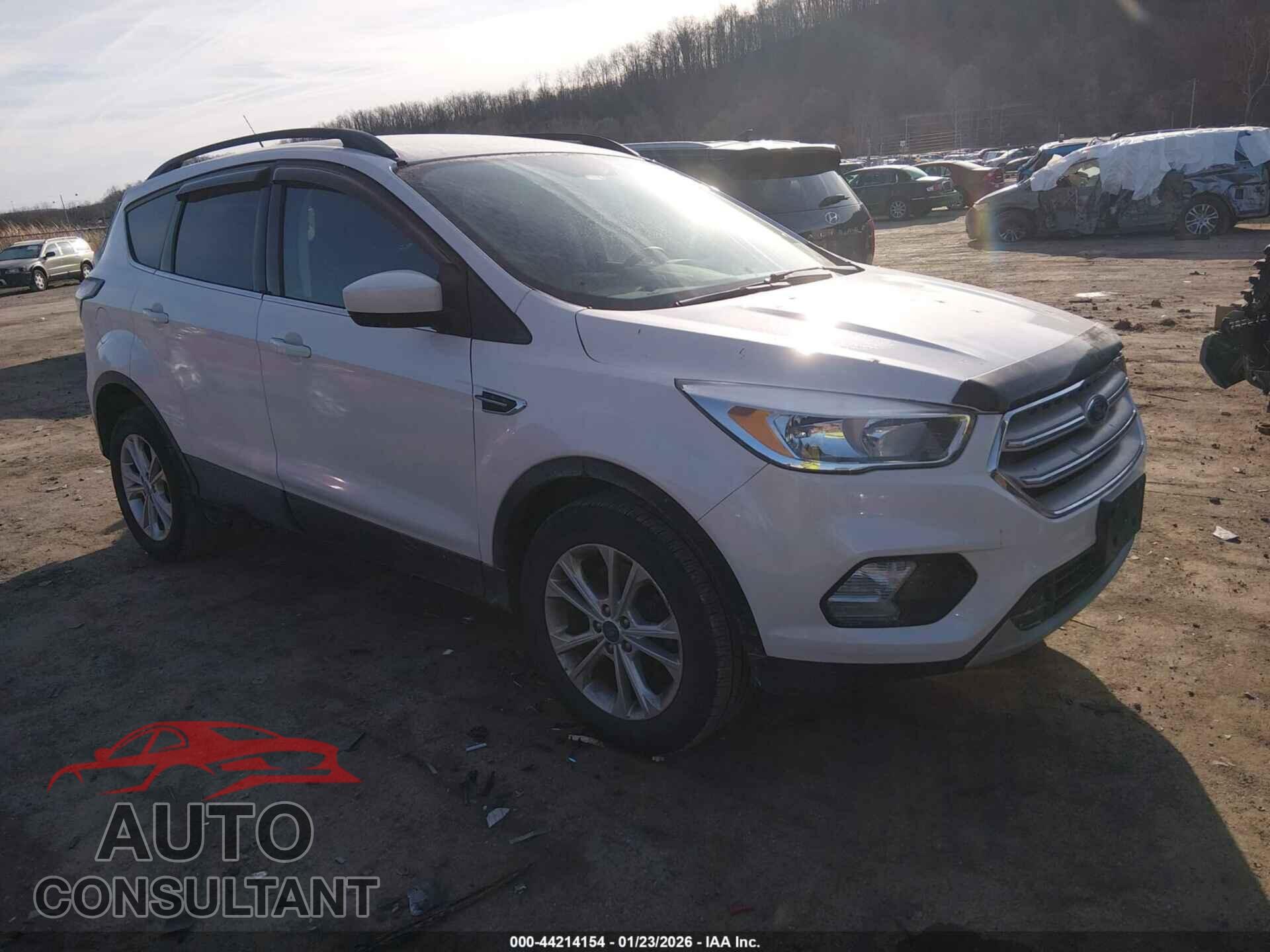 FORD ESCAPE 2018 - 1FMCU9GD5JUC56428
