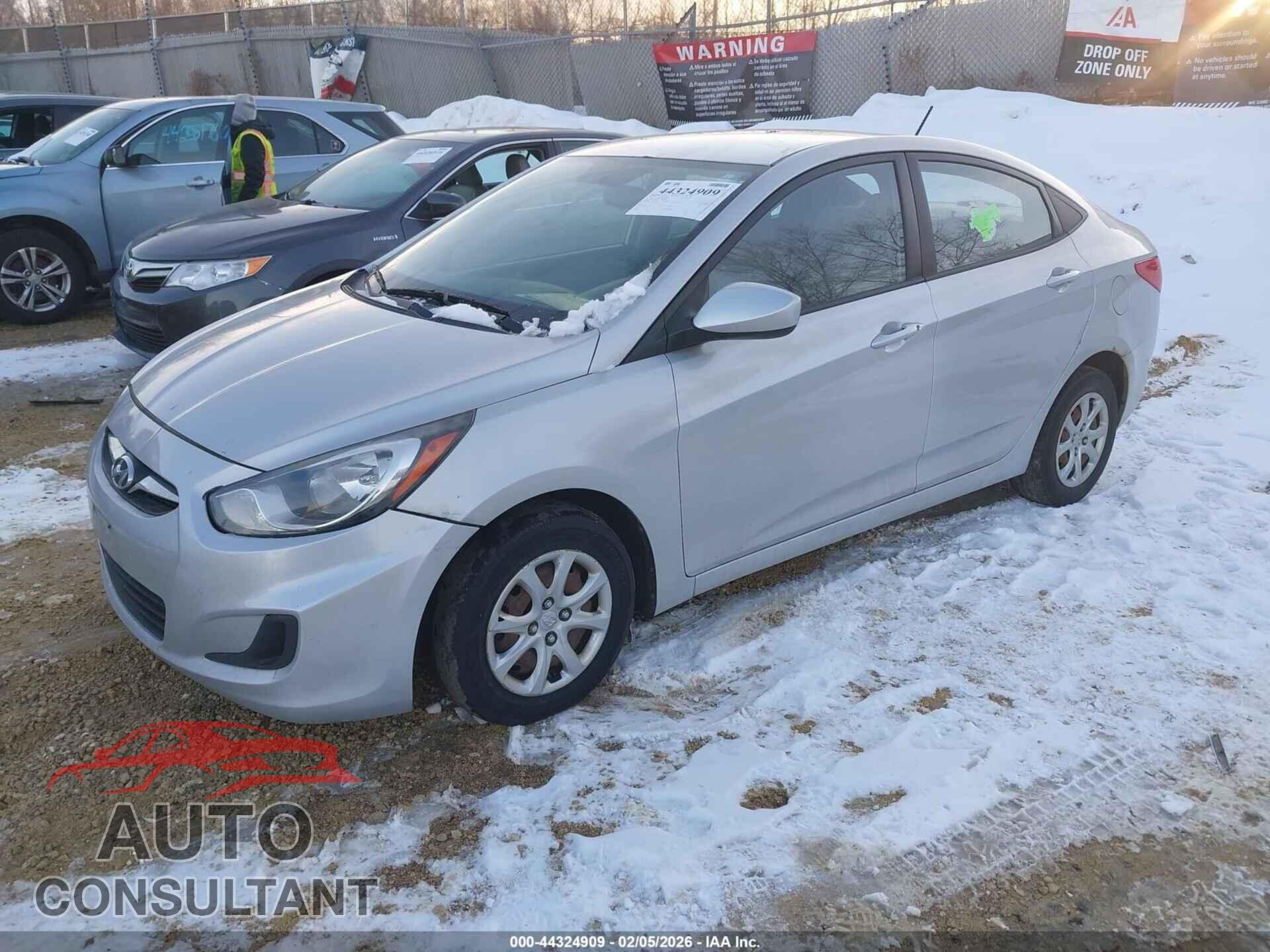 HYUNDAI ACCENT 2013 - KMHCT4AE0DU460310