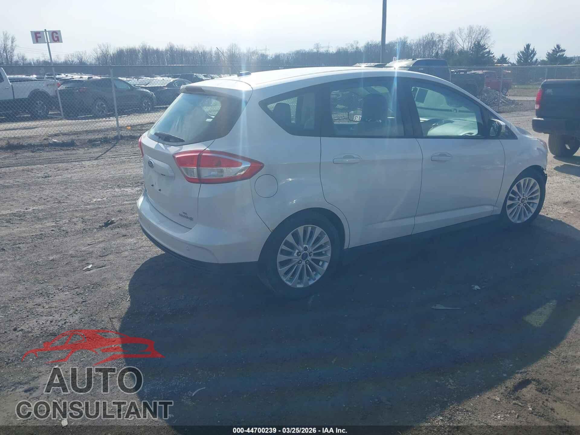 FORD C-MAX HYBRID 2017 - 1FADP5AU3HL113064