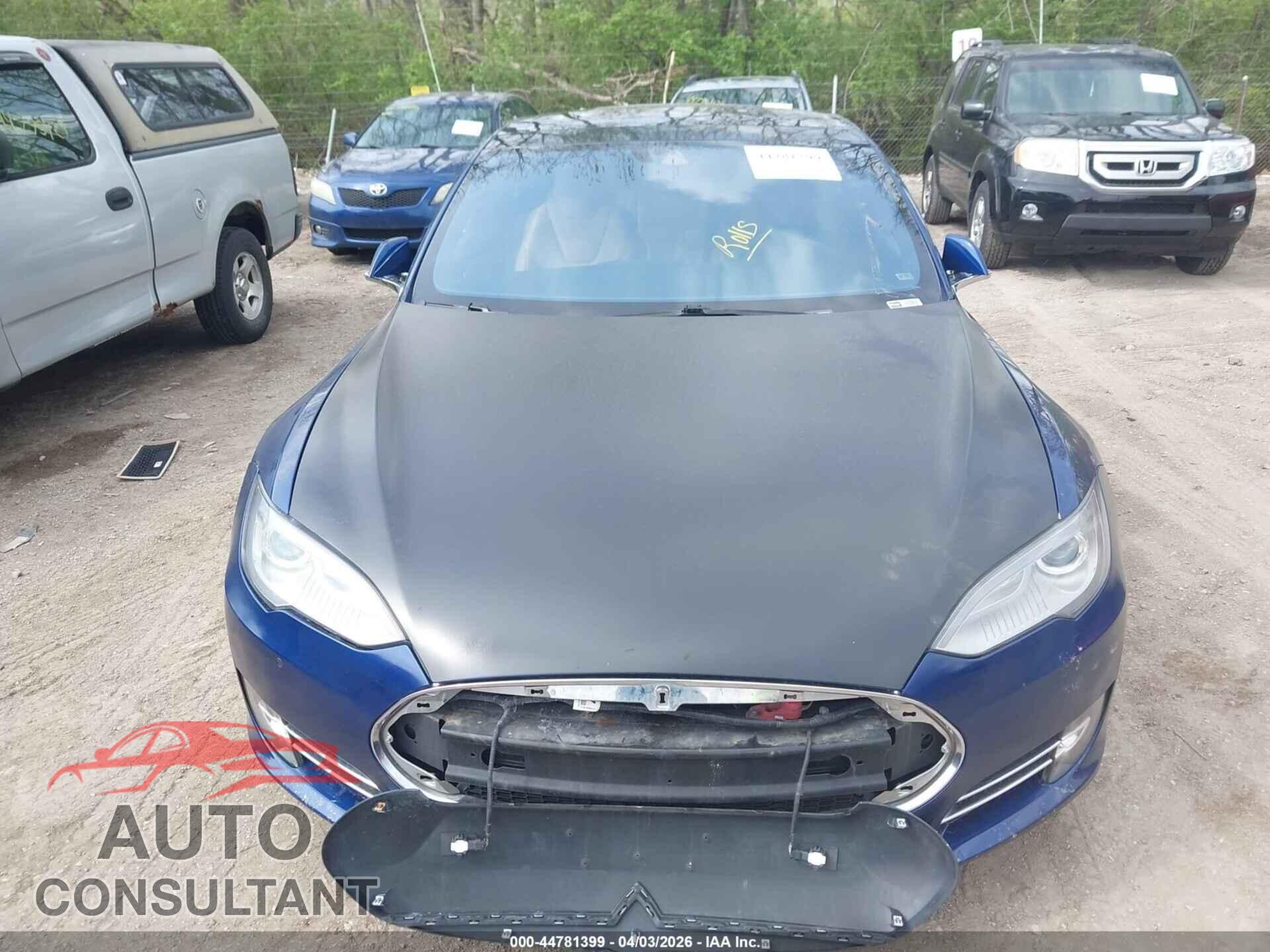 TESLA MODEL S 2015 - 5YJSA1S21FF093177