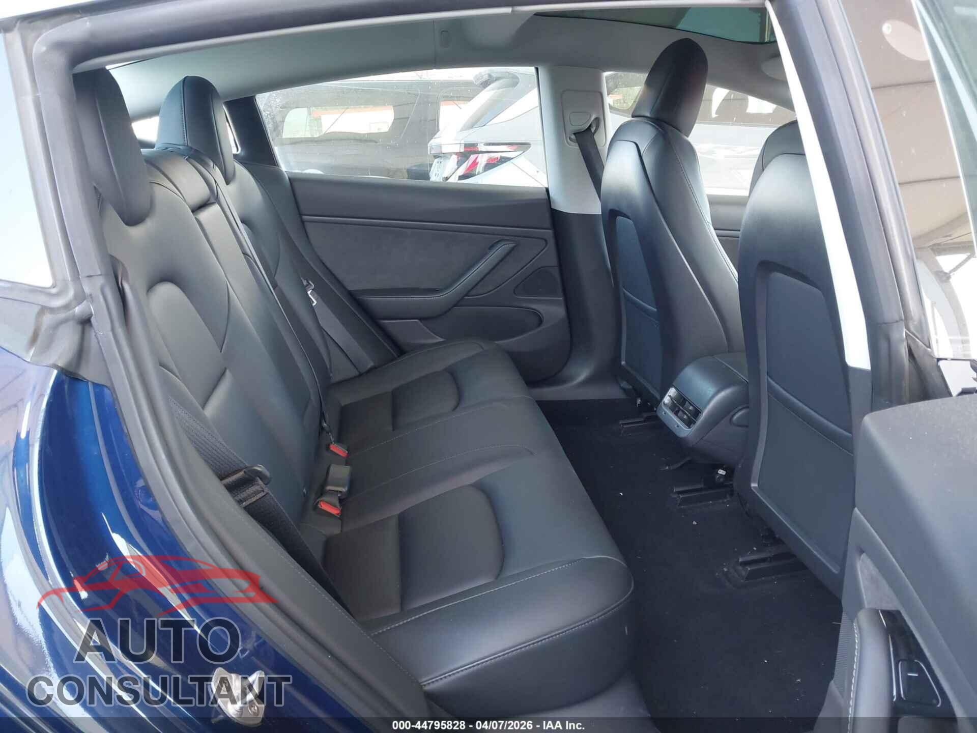 TESLA MODEL 3 2019 - 5YJ3E1EA0KF309087