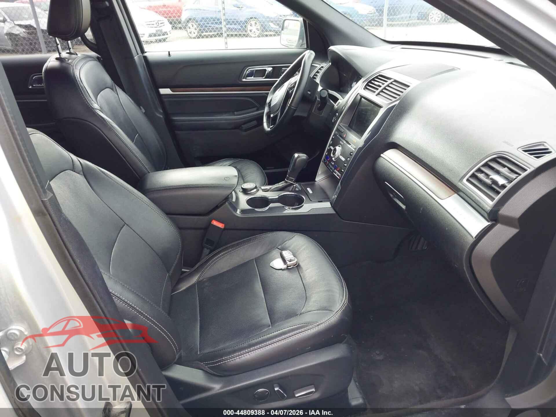 FORD EXPLORER 2018 - 1FM5K8F86JGB33166
