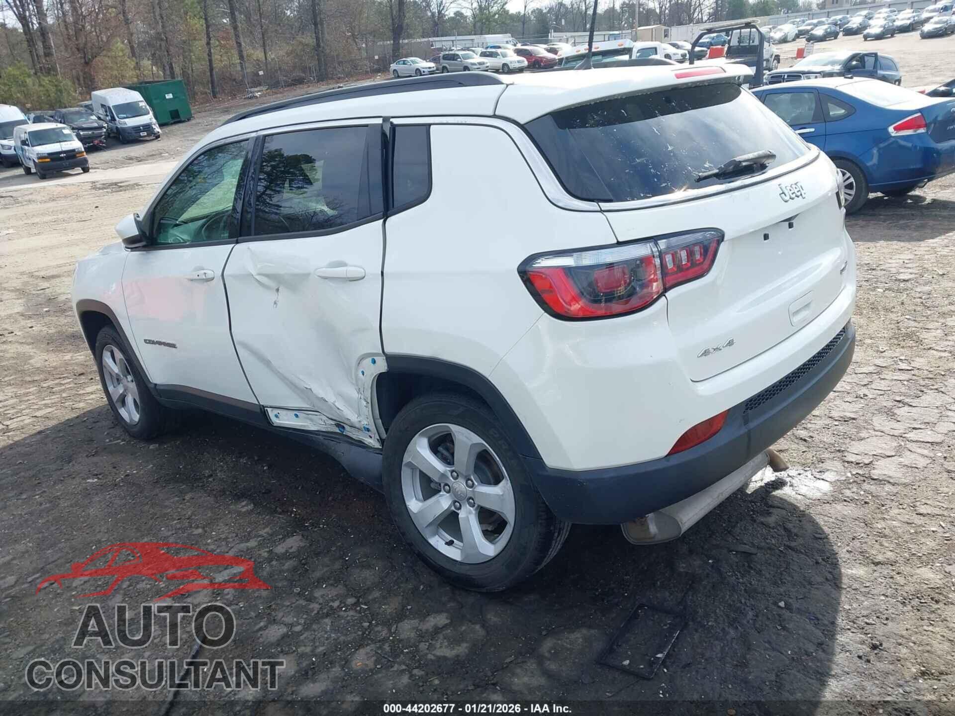 JEEP COMPASS 2018 - 3C4NJDBB4JT479004