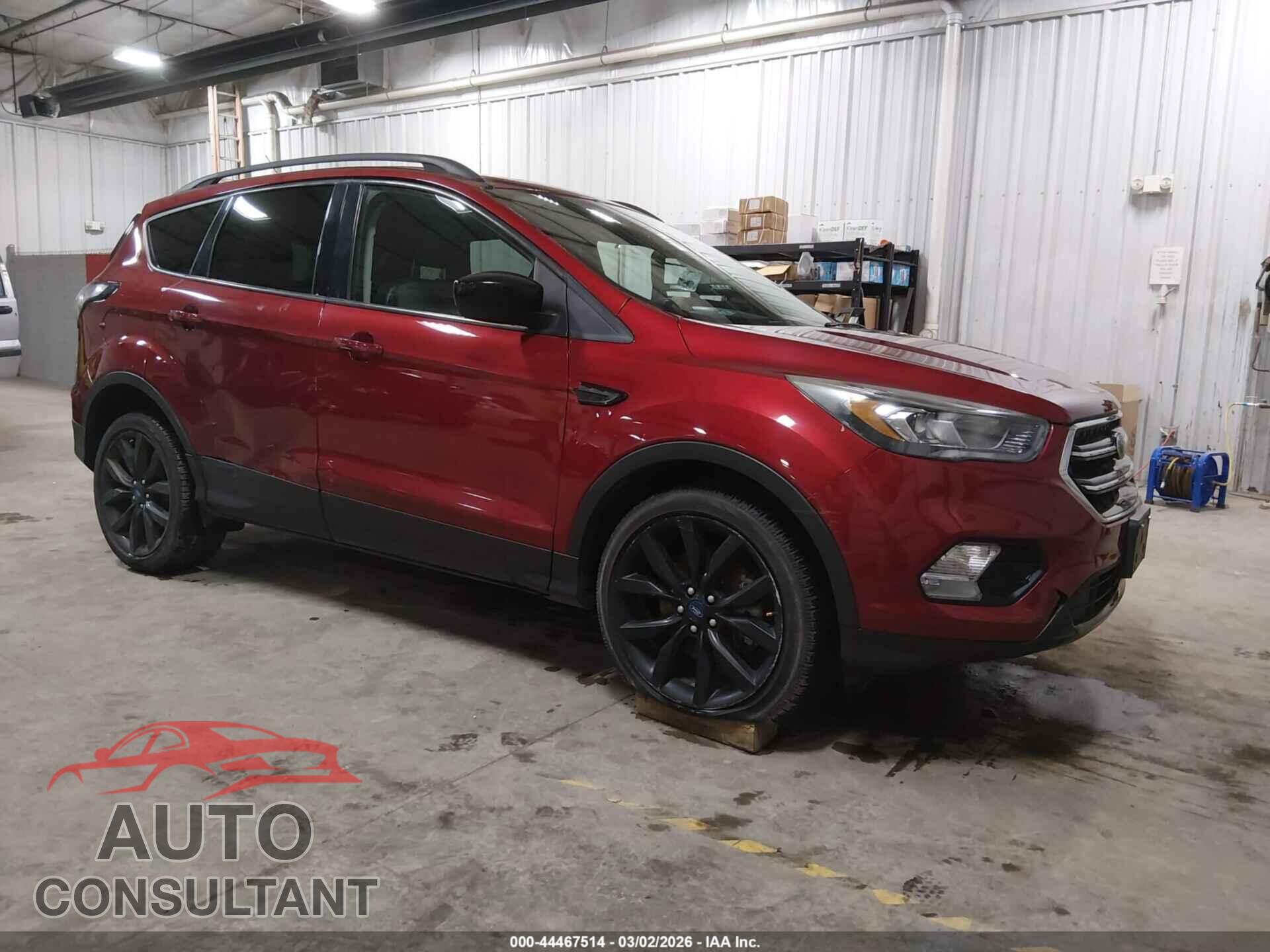 FORD ESCAPE 2018 - 1FMCU9GD1JUD21078