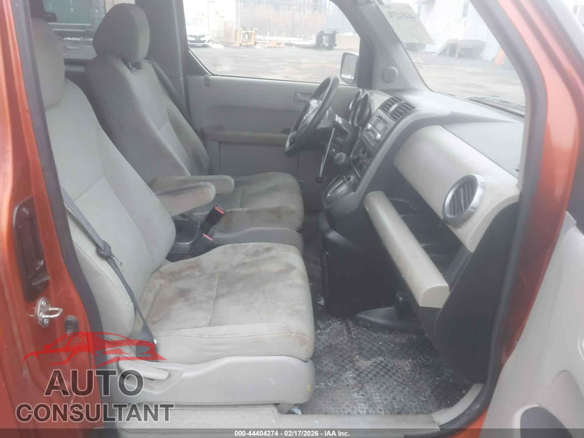 HONDA ELEMENT 2011 - 5J6YH2H77BL001943