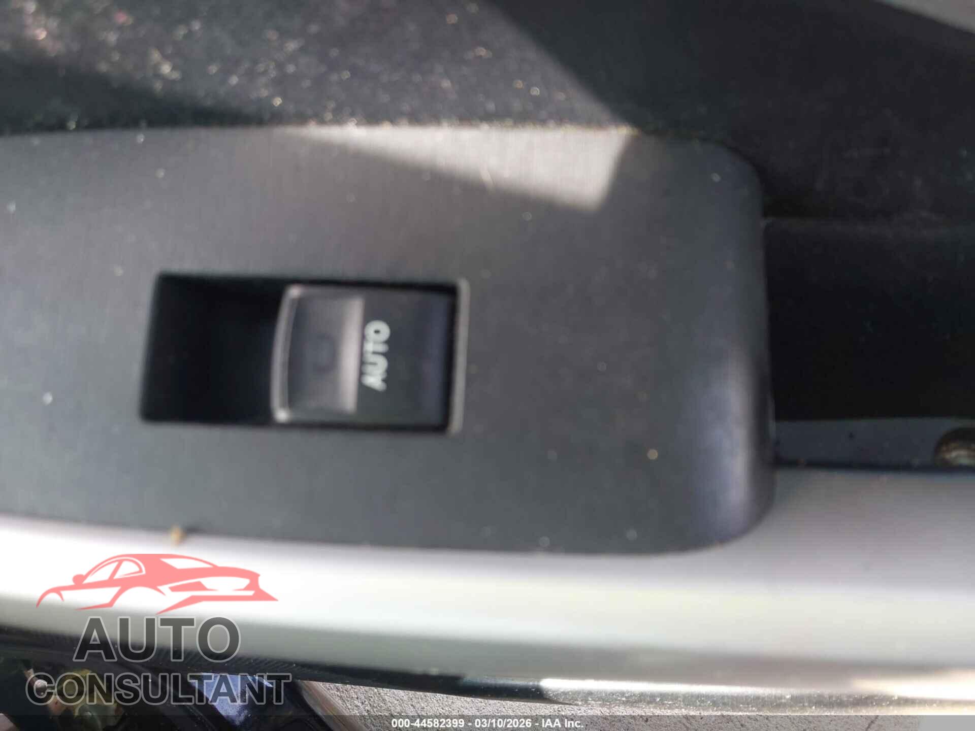 TOYOTA PRIUS 2015 - JTDKN3DU5F1933095