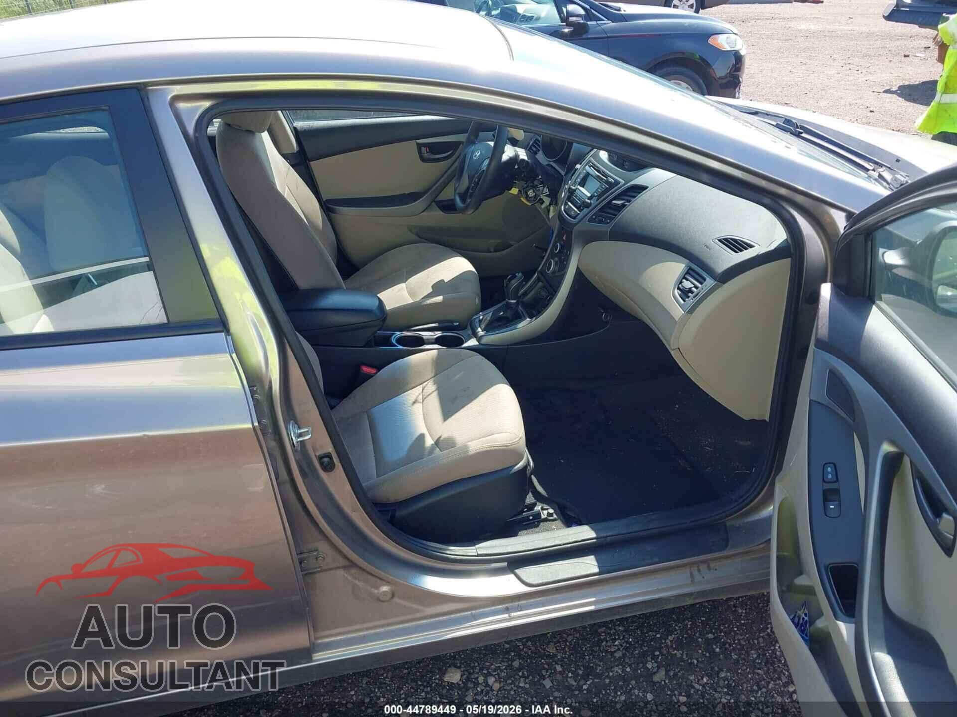 HYUNDAI ELANTRA 2014 - 5NPDH4AE3EH488852