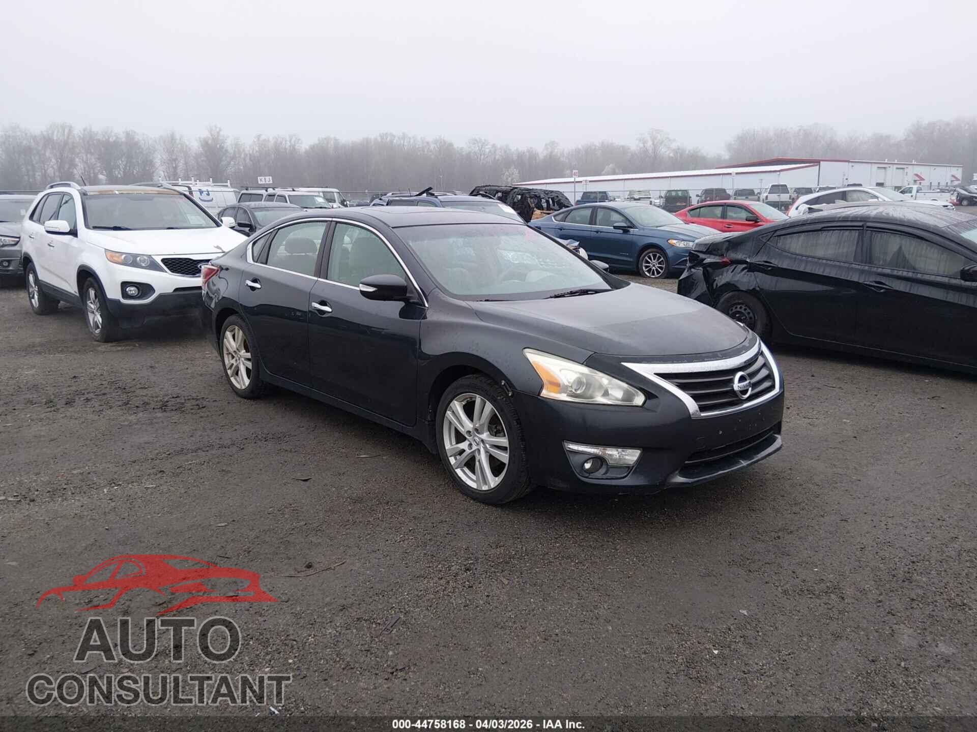 NISSAN ALTIMA 2013 - 1N4BL3AP4DN476327