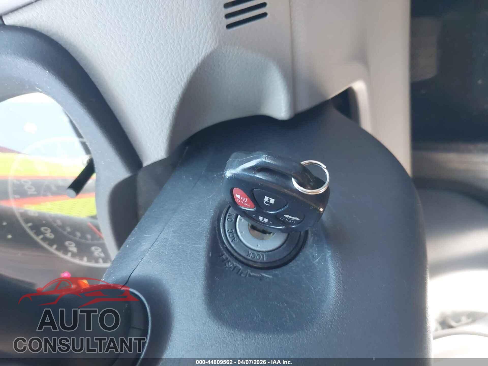 TOYOTA COROLLA 2011 - 2T1BU4EE7BC537286