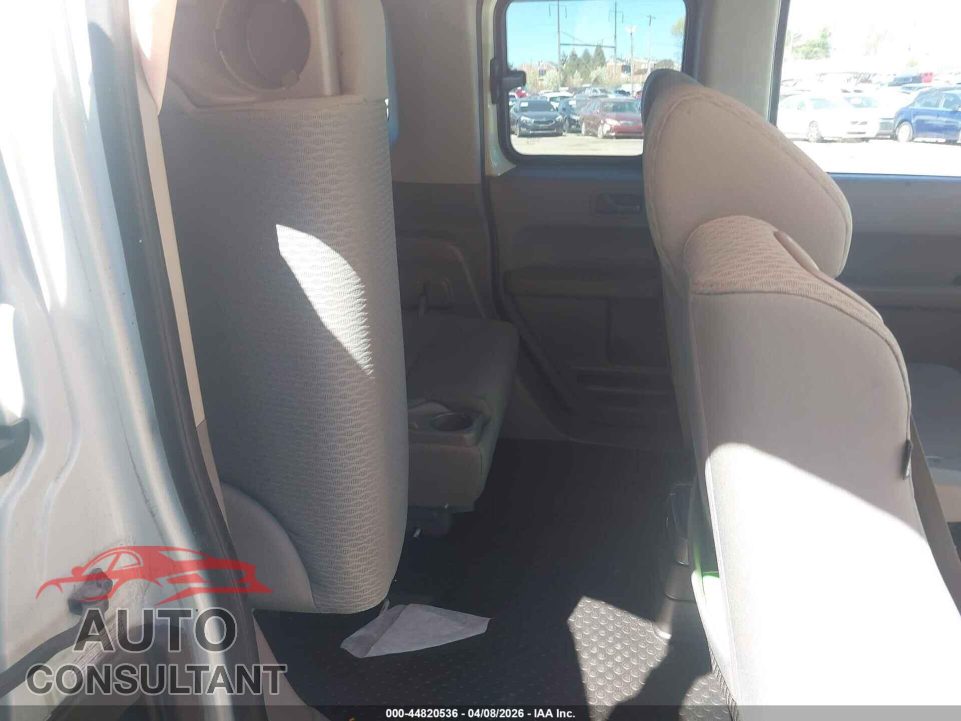 HONDA ELEMENT 2010 - 5J6YH2H79AL000954