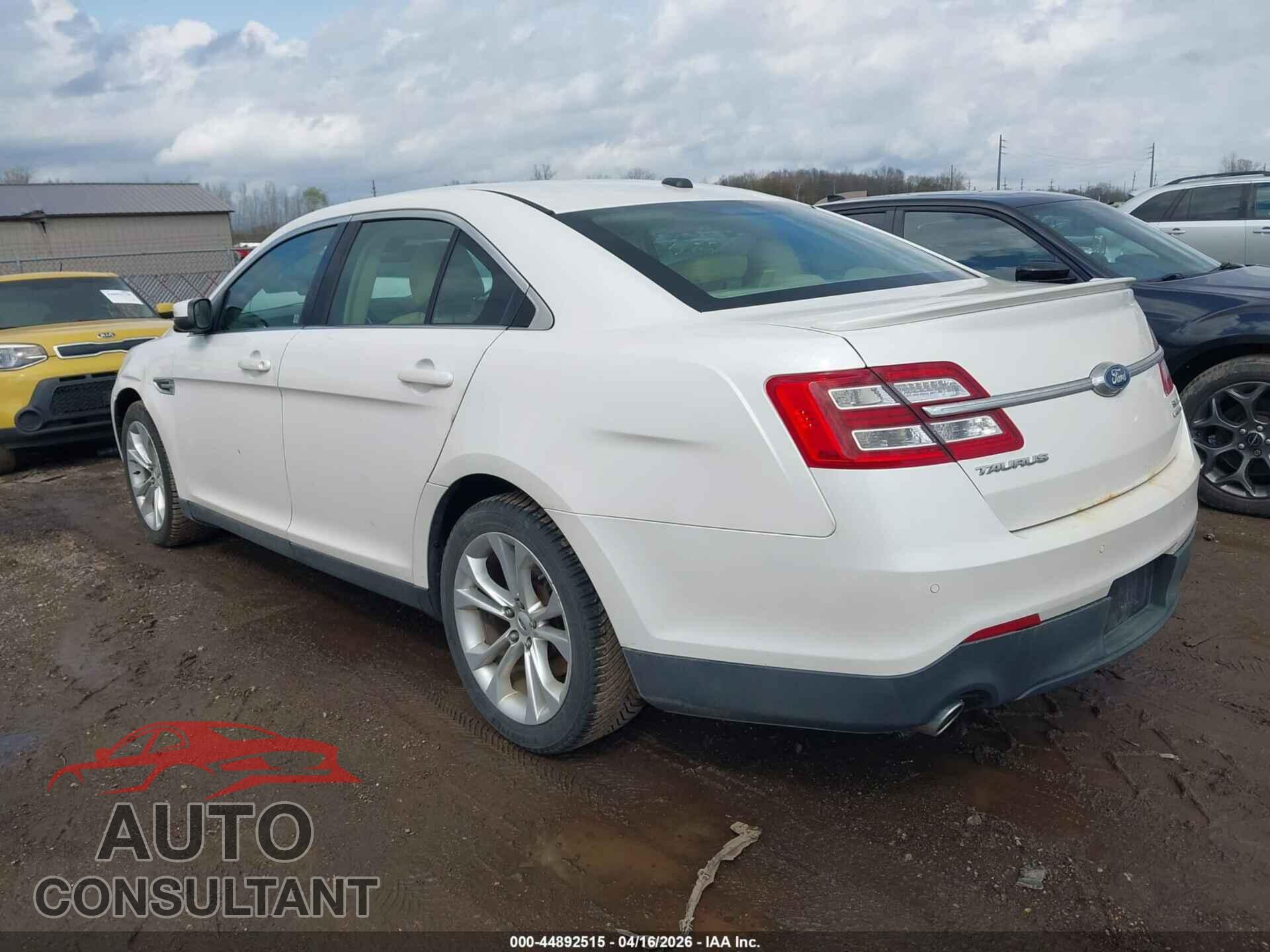 FORD TAURUS 2013 - 1FAHP2E81DG101530