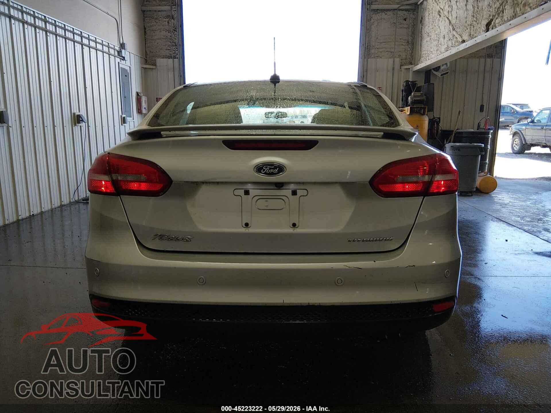 FORD FOCUS 2017 - 1FADP3J25HL287818