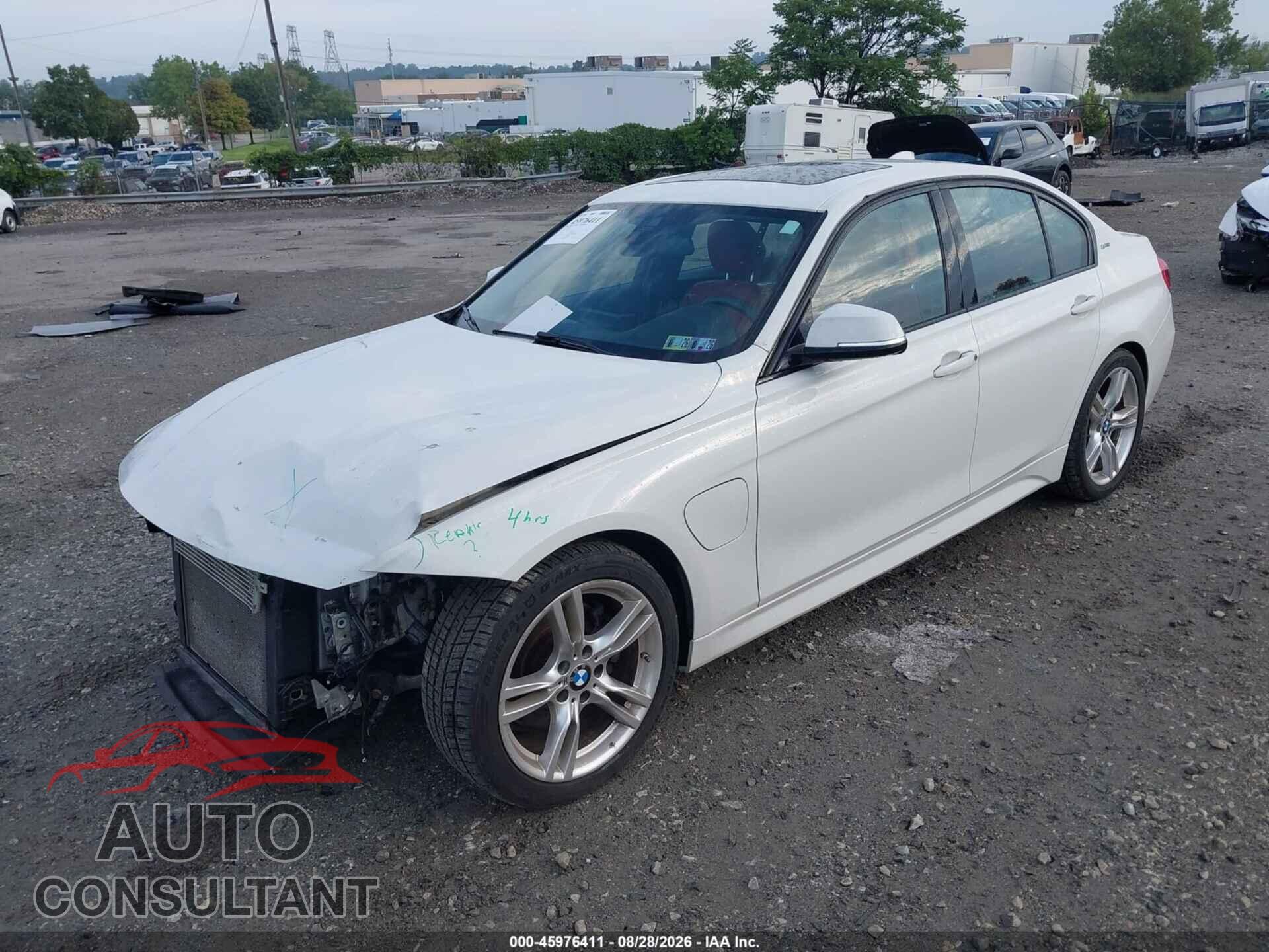 BMW 330E 2018 - WBA8E1C57JA178126