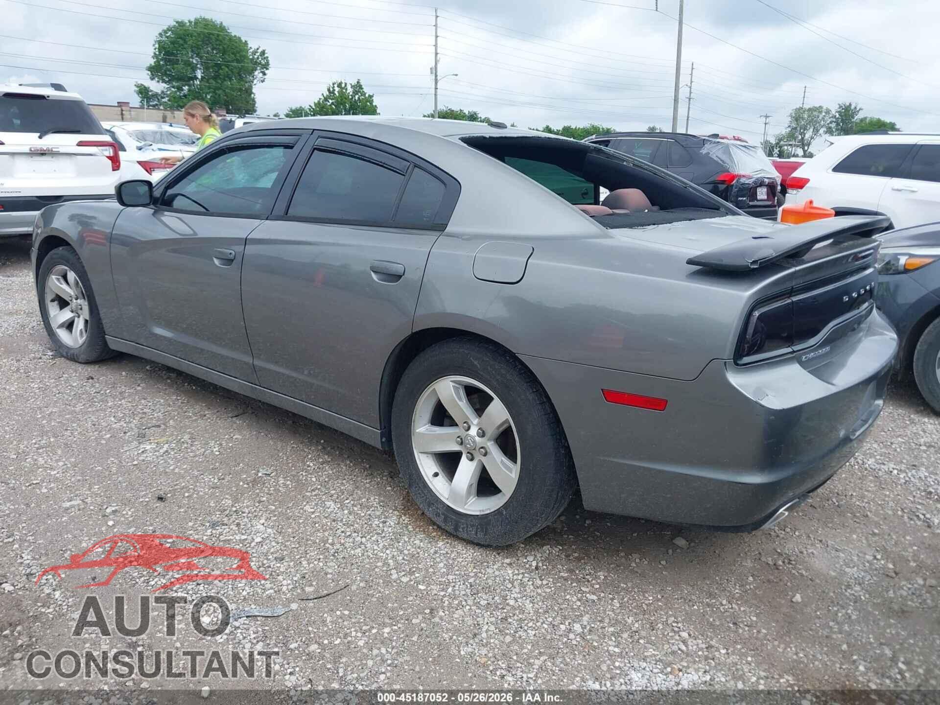 DODGE CHARGER 2011 - 2B3CL3CG1BH590871