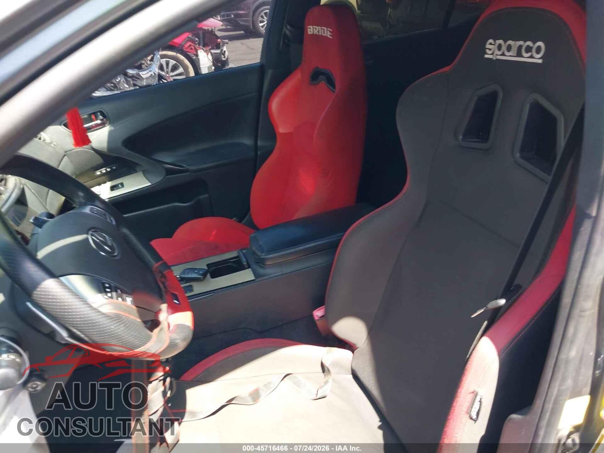 LEXUS IS F 2012 - JTHBP5C22C5010761