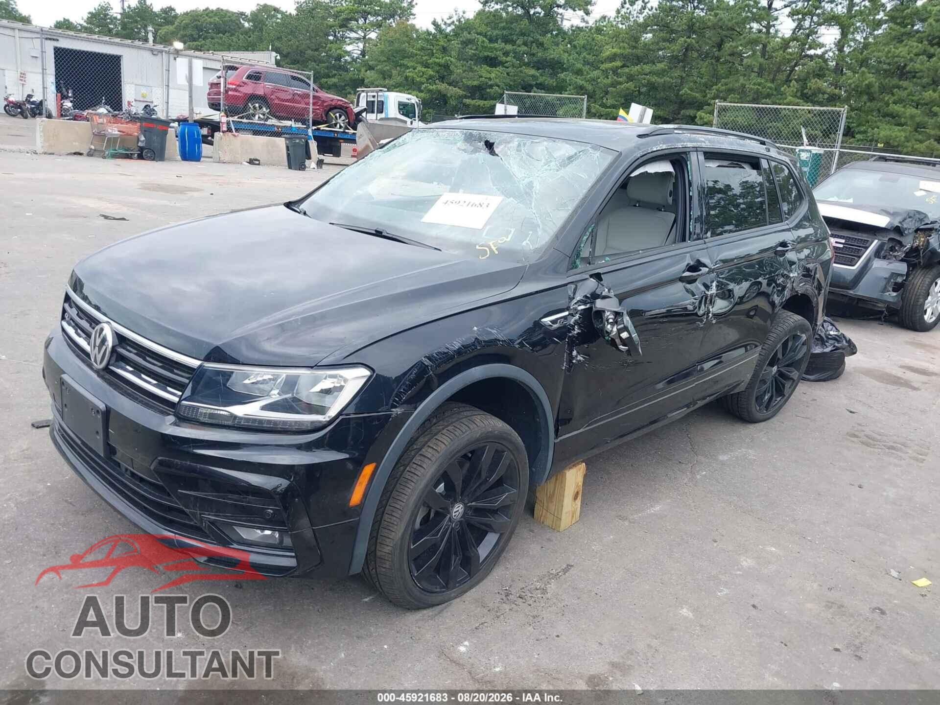 VOLKSWAGEN TIGUAN 2021 - 3VV2B7AX6MM093473