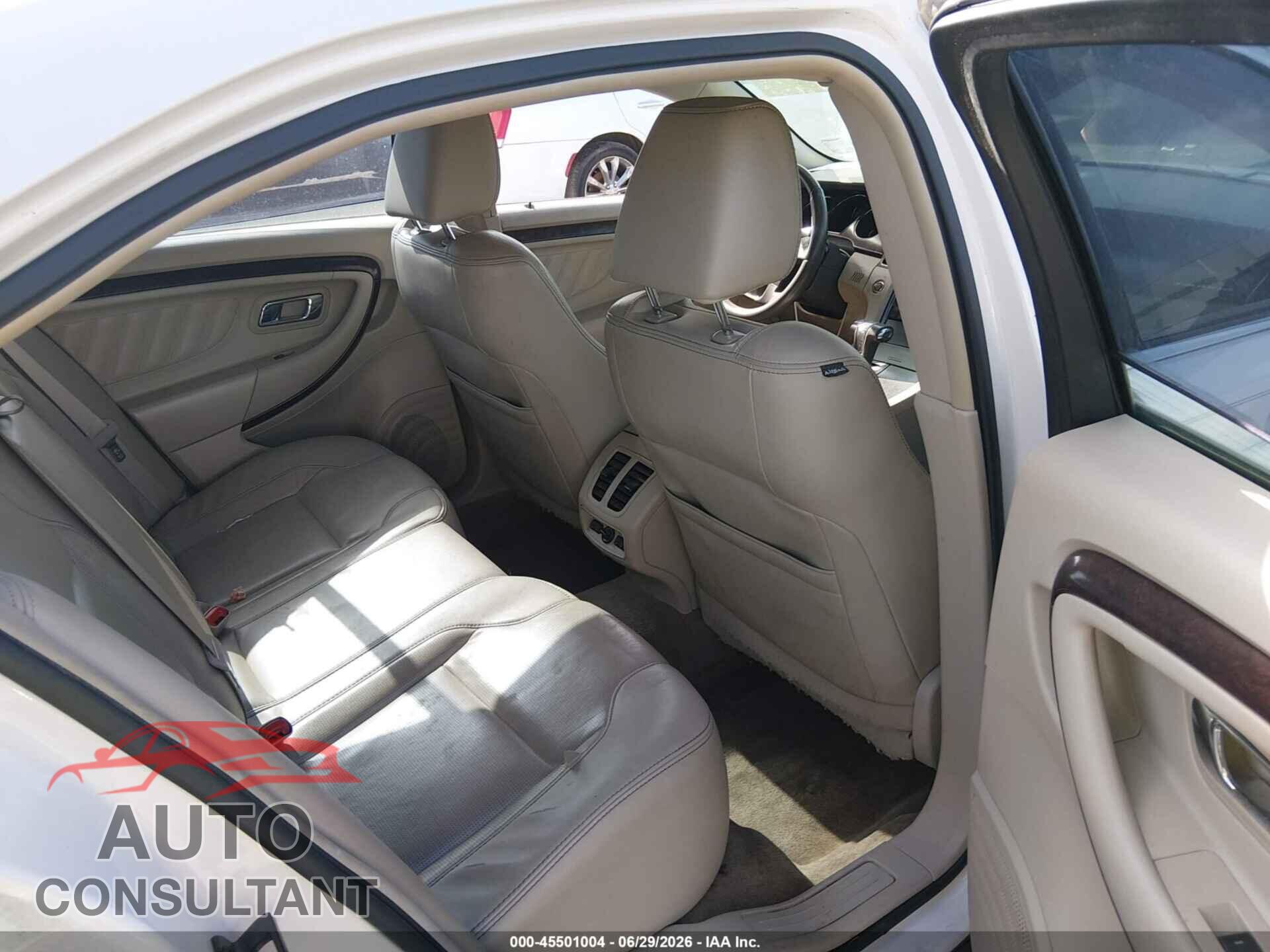 FORD TAURUS 2011 - 1FAHP2FW5BG155049
