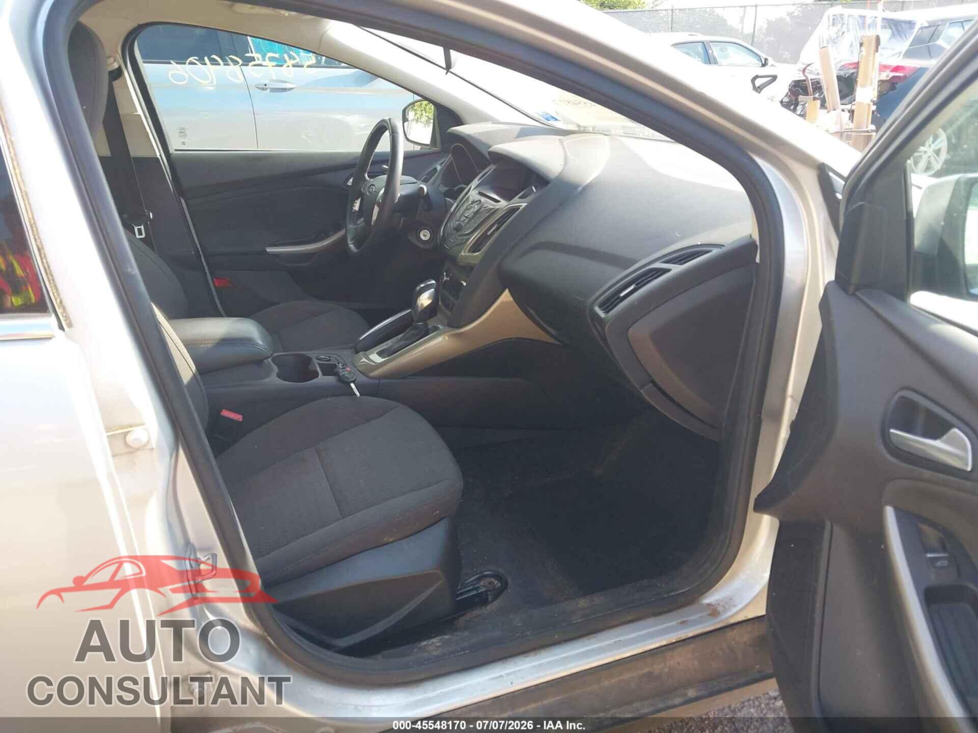 FORD FOCUS 2012 - 1FAHP3H28CL357733