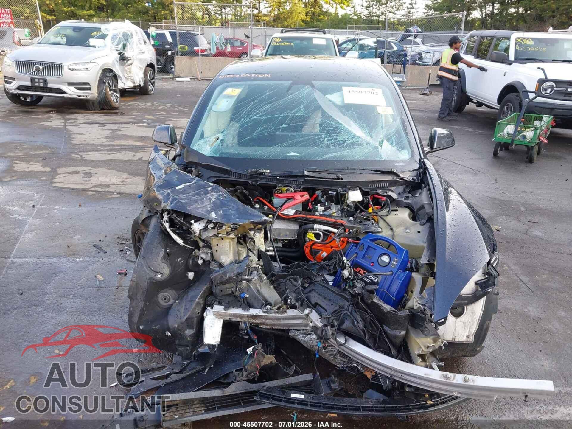TESLA MODEL 3 2024 - 5YJ3E1EA5RF772238