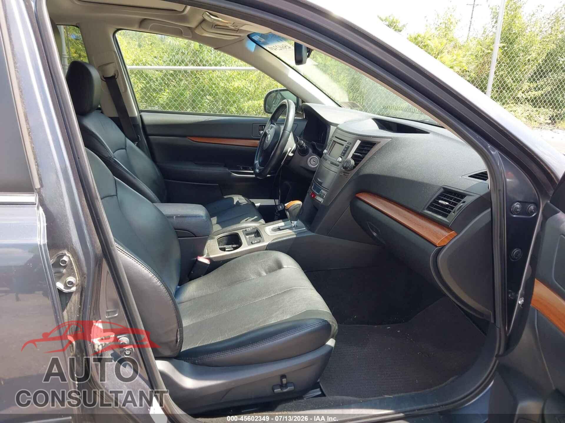 SUBARU OUTBACK 2014 - 4S4BRBLC4E3246292