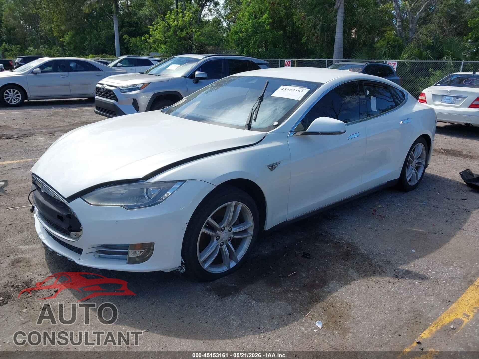 TESLA MODEL S 2015 - 5YJSA1E10FF106889