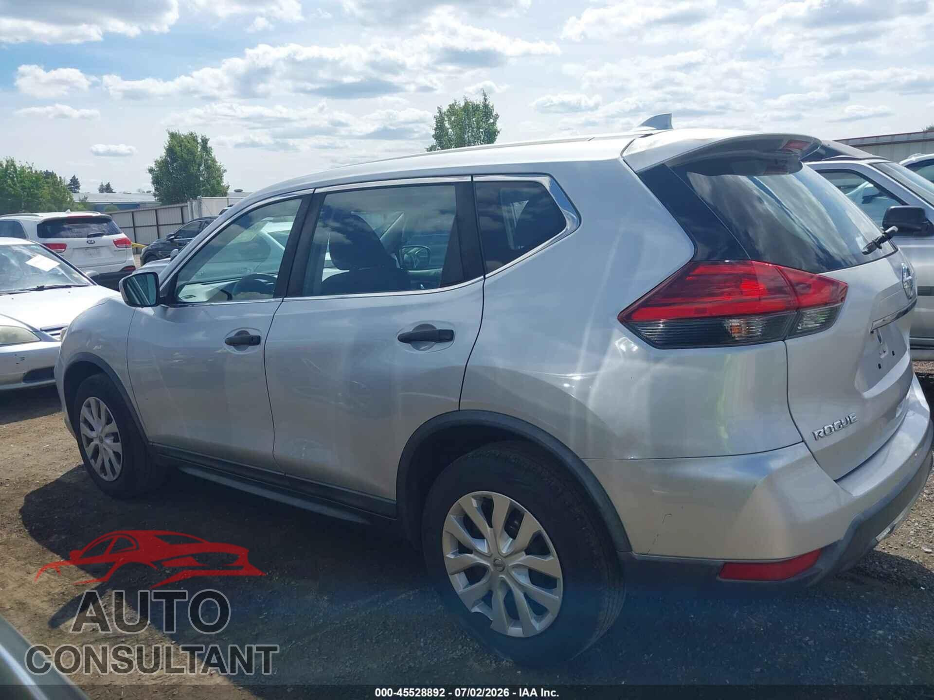 NISSAN ROGUE 2017 - KNMAT2MV7HP524830