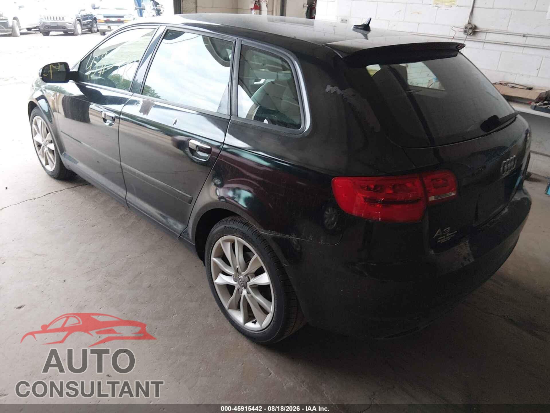 AUDI A3 2012 - WAUBJAFM2CA122280