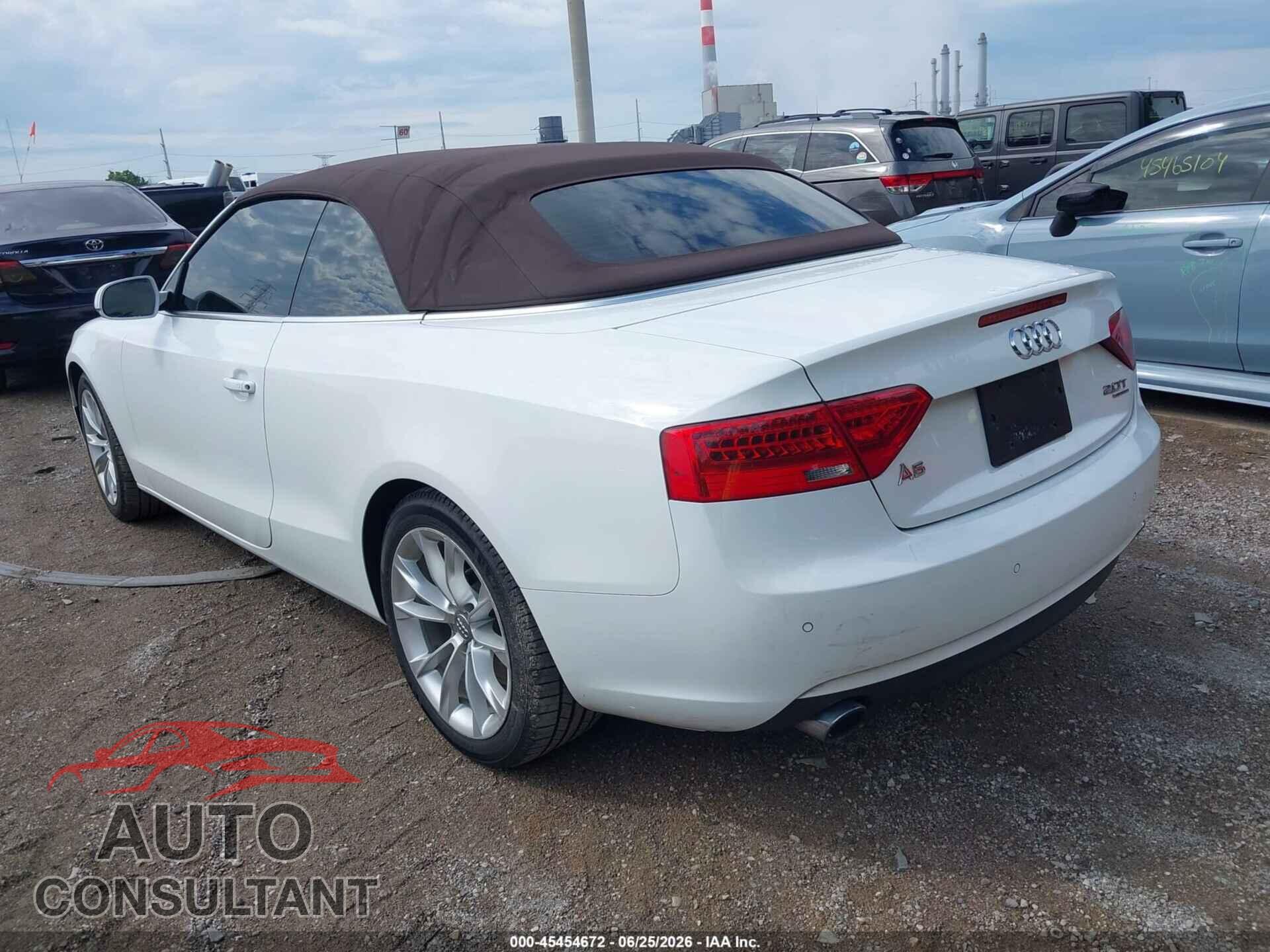 AUDI A5 2013 - WAULFAFH2DN005902