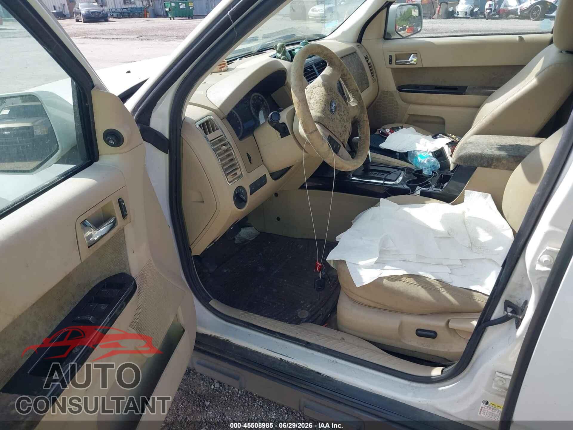 FORD ESCAPE 2011 - 1FMCU0E70BKB20567