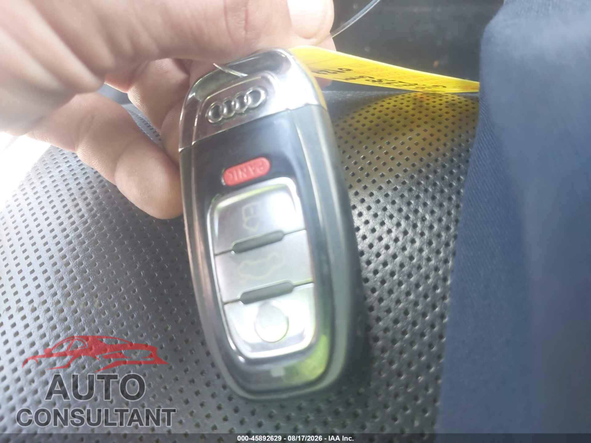 AUDI S8 2014 - WAUD2AFD3EN010928