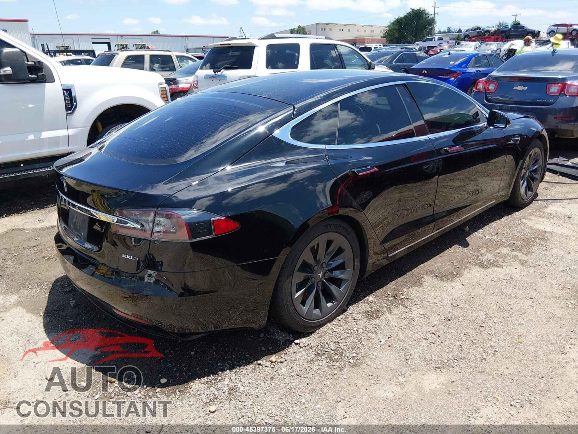 TESLA MODEL S 2018 - 5YJSA1E20JF296842