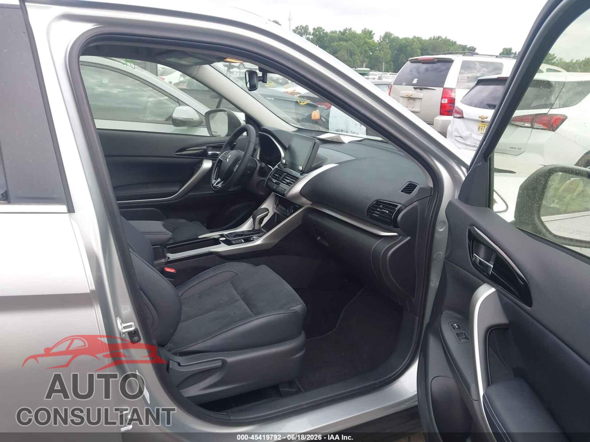 MITSUBISHI ECLIPSE CROSS 2026 - JA4ATWAAXTZ025925