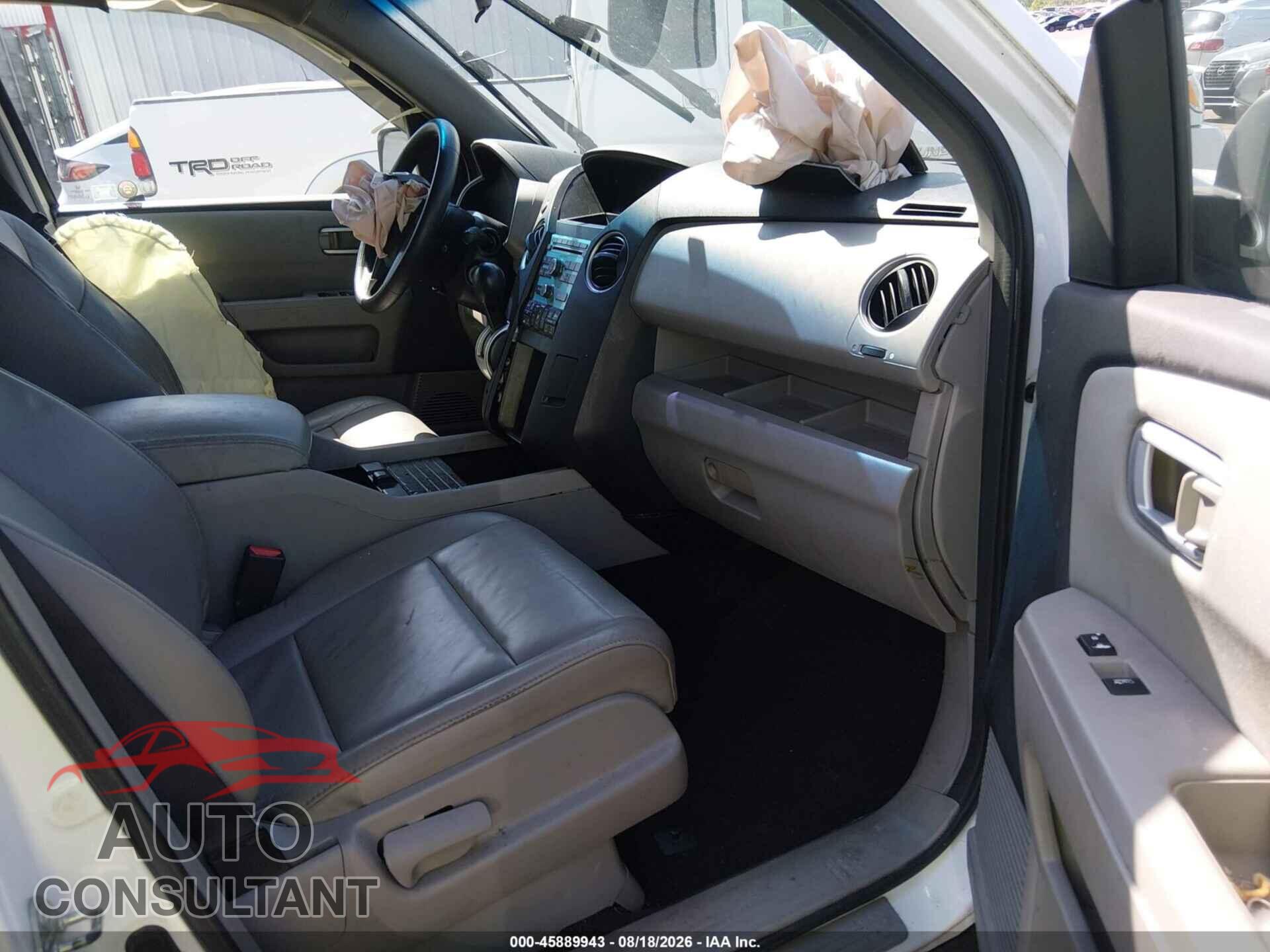 HONDA PILOT 2010 - 5FNYF3H40AB010816