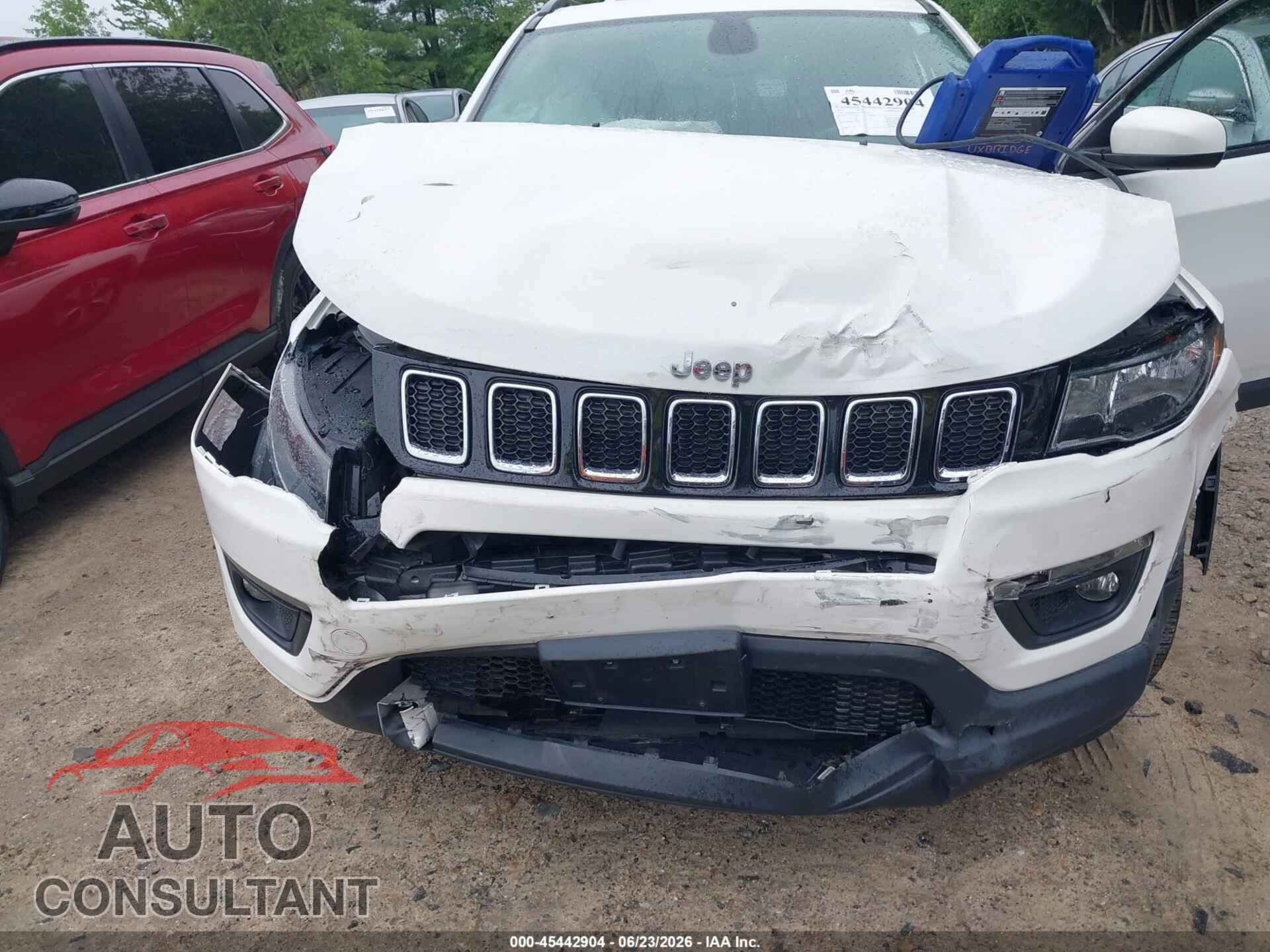JEEP COMPASS 2017 - 3C4NJDBB7HT656123
