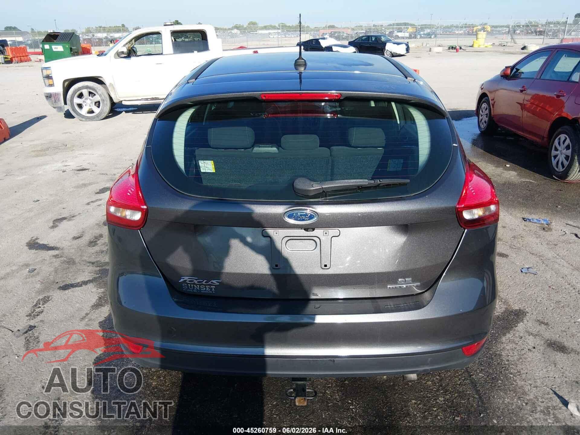 FORD FOCUS 2016 - 1FADP3K25GL202943