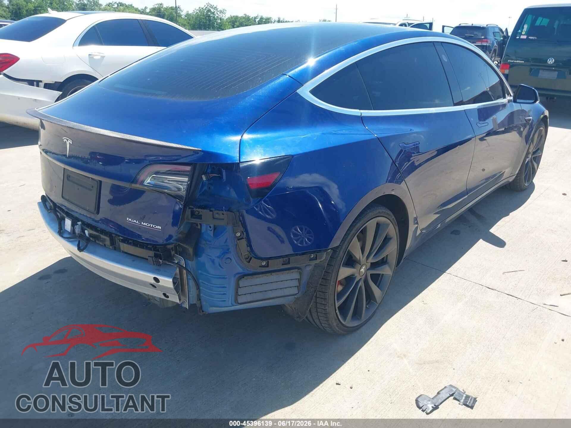 TESLA MODEL 3 2020 - 5YJ3E1EC9LF669624