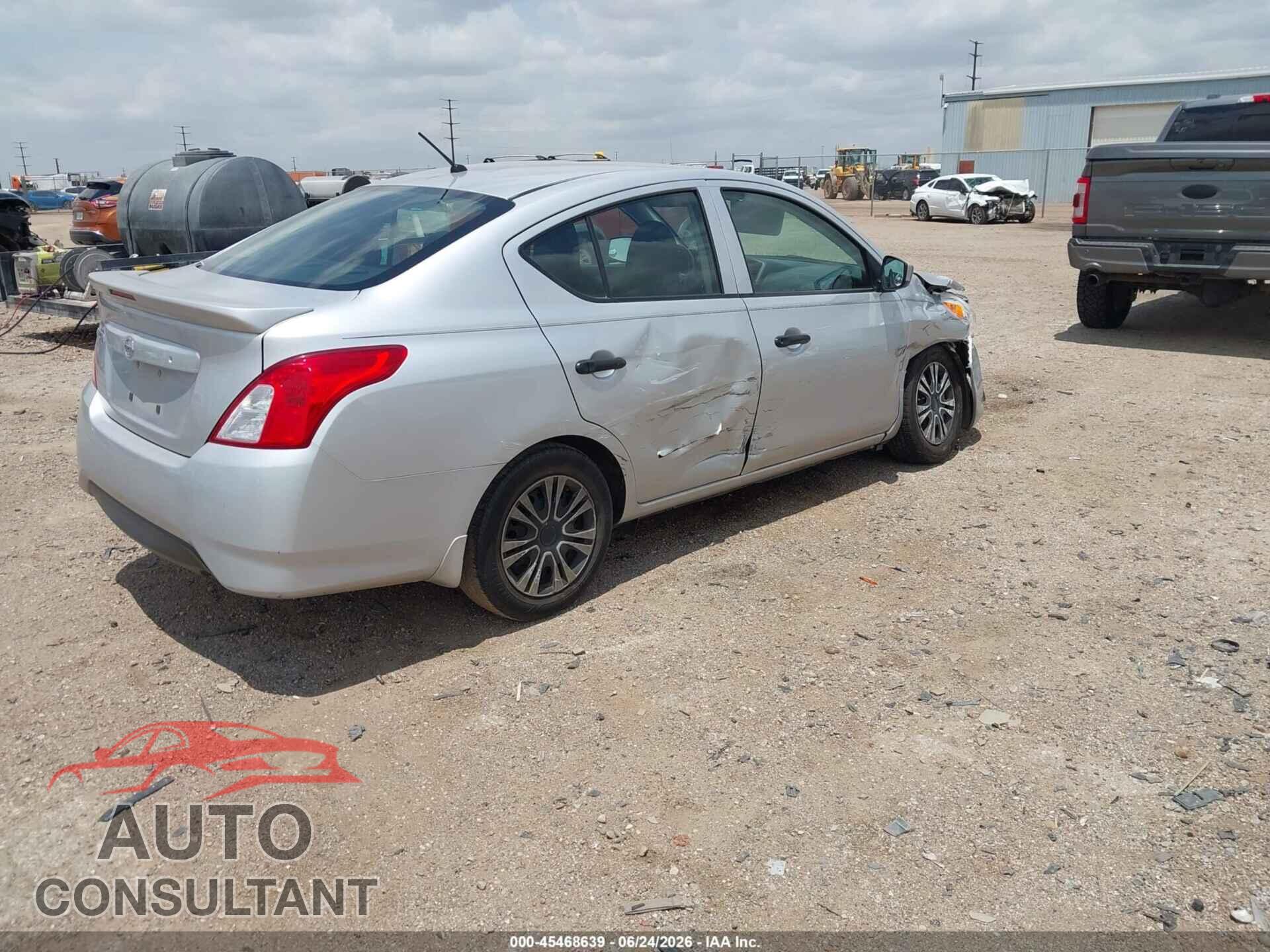 NISSAN VERSA 2017 - 3N1CN7AP3HL904607