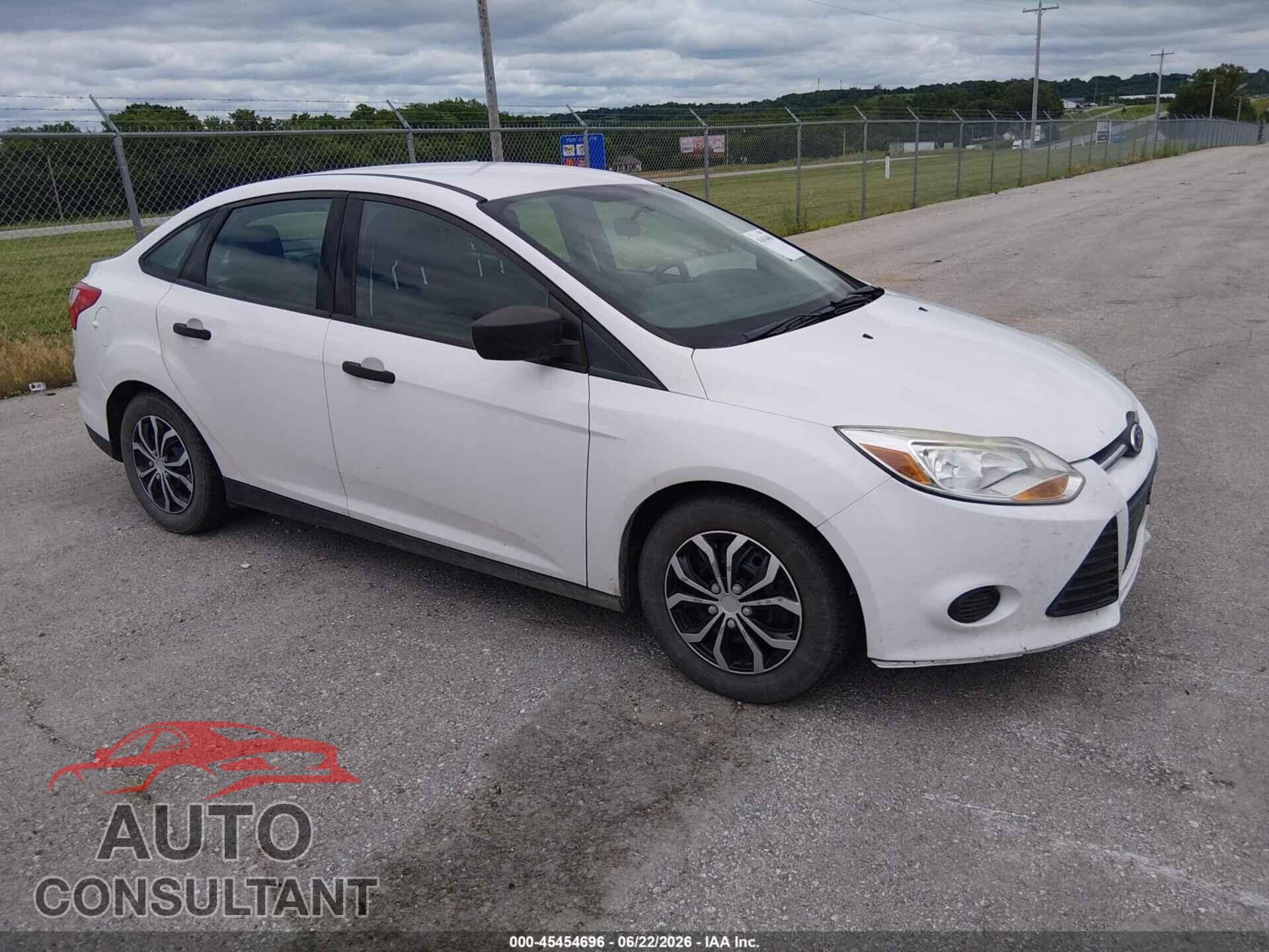 FORD FOCUS 2013 - 1FADP3E28DL352312