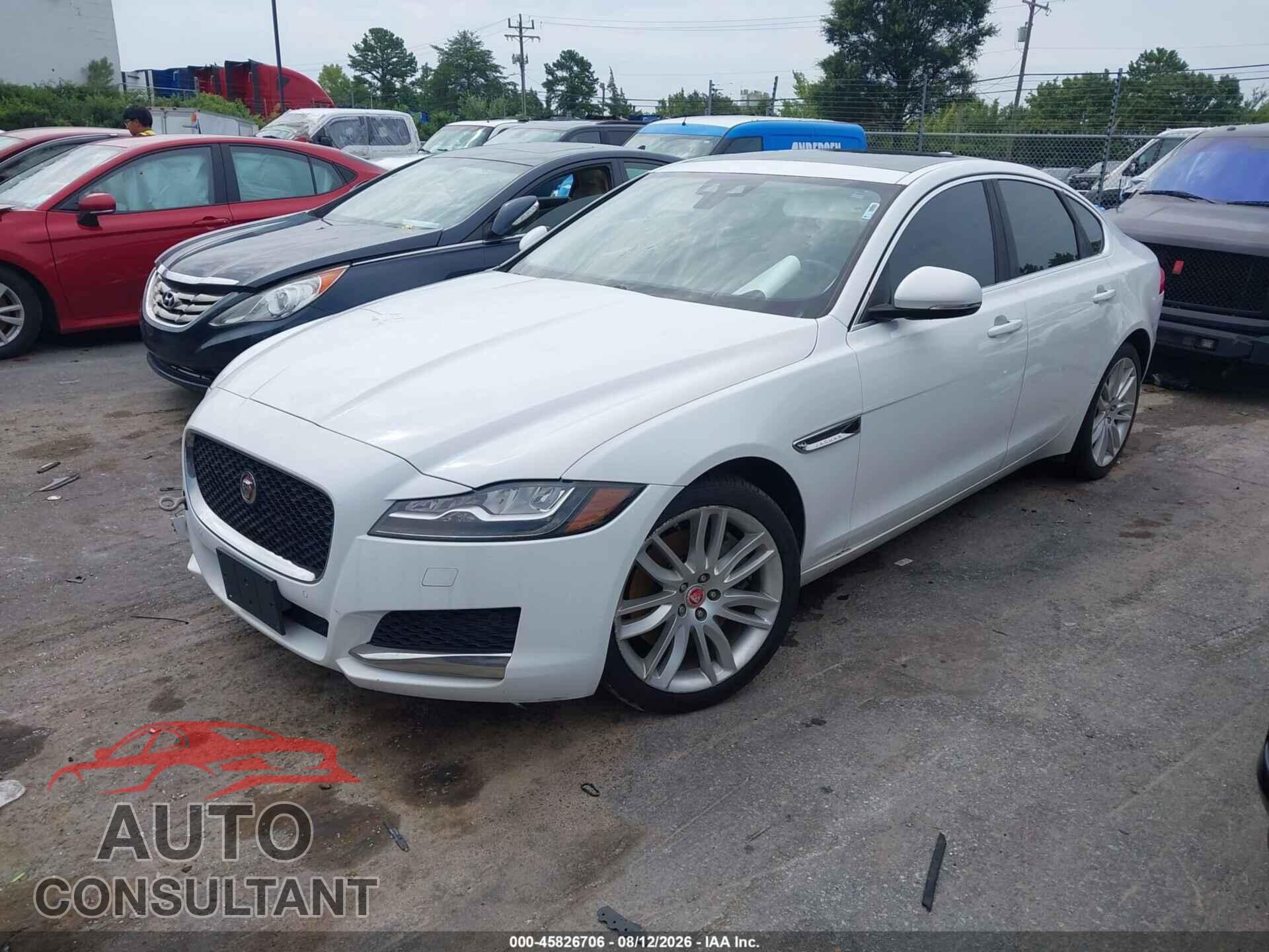 JAGUAR XF 2017 - SAJBK4BV8HCY44575