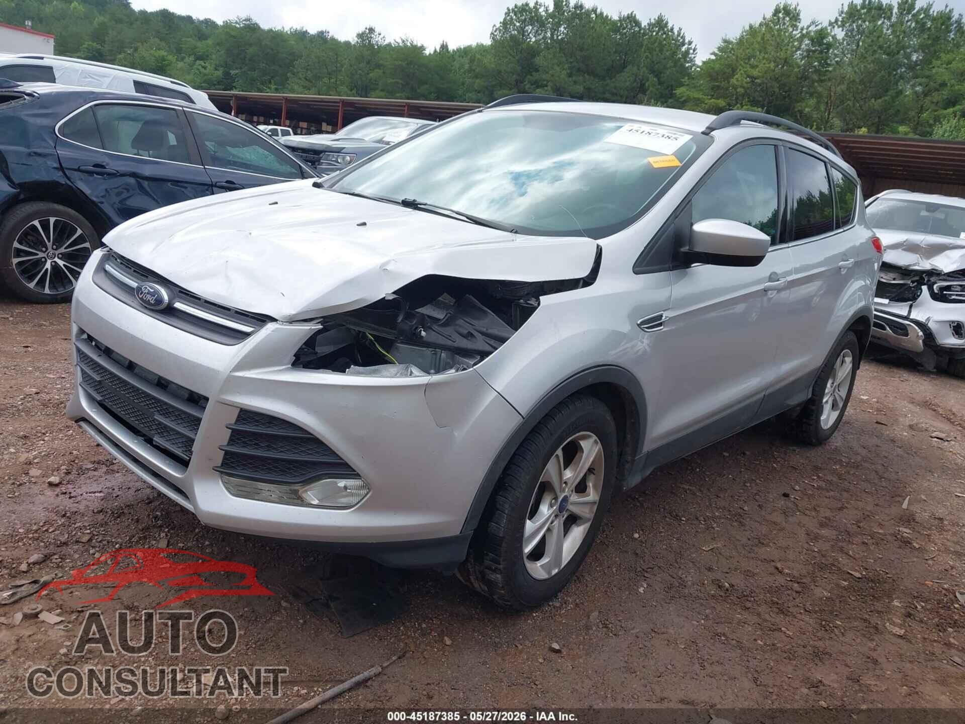 FORD ESCAPE 2015 - 1FMCU0GX2FUA56930