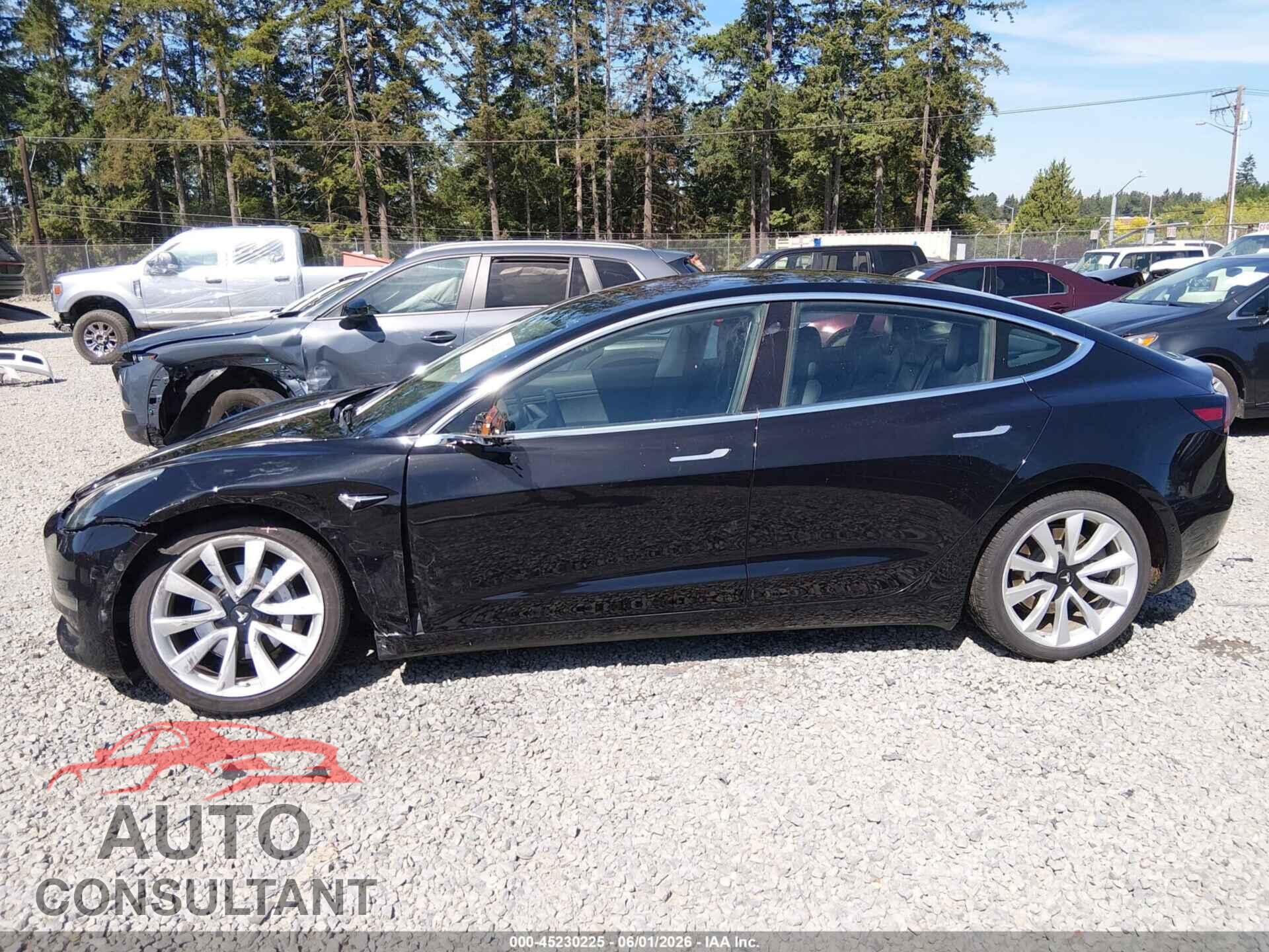 TESLA MODEL 3 2018 - 5YJ3E1EA1JF071135