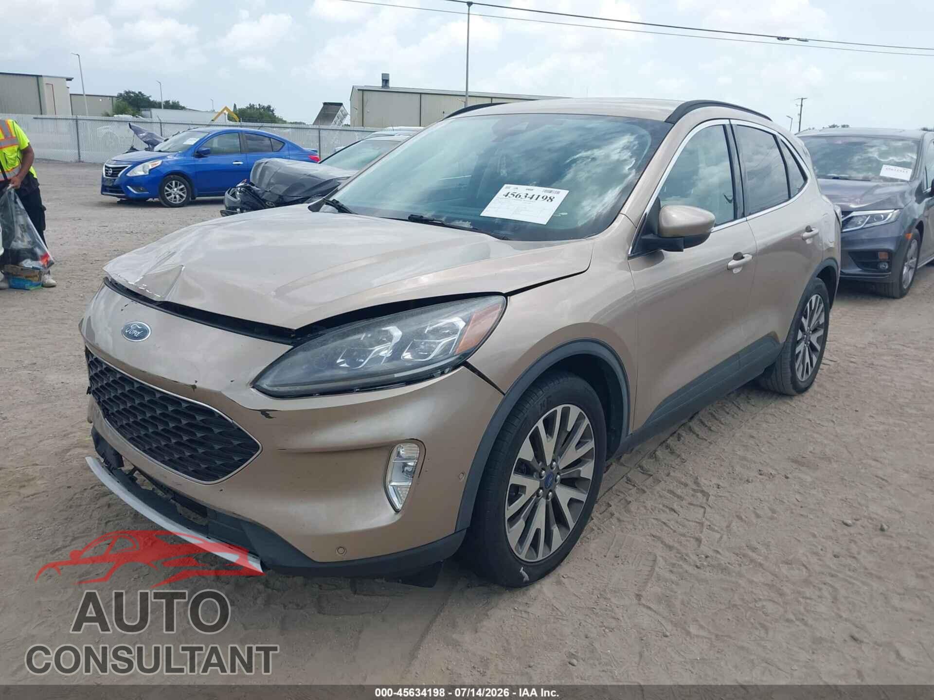 FORD ESCAPE 2020 - 1FMCU0DZ1LUA39554