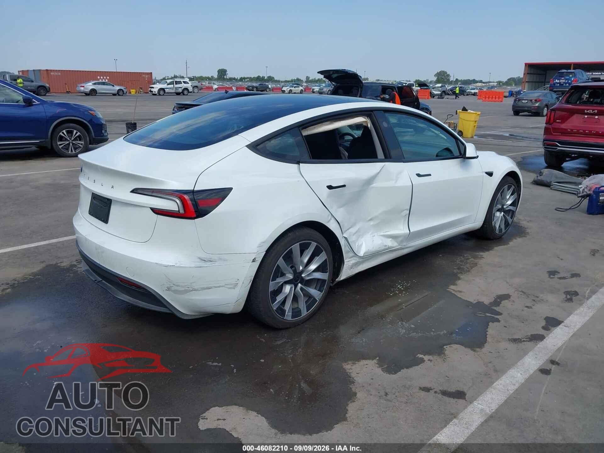 TESLA MODEL 3 2026 - 5YJ3E1EA3TF165472