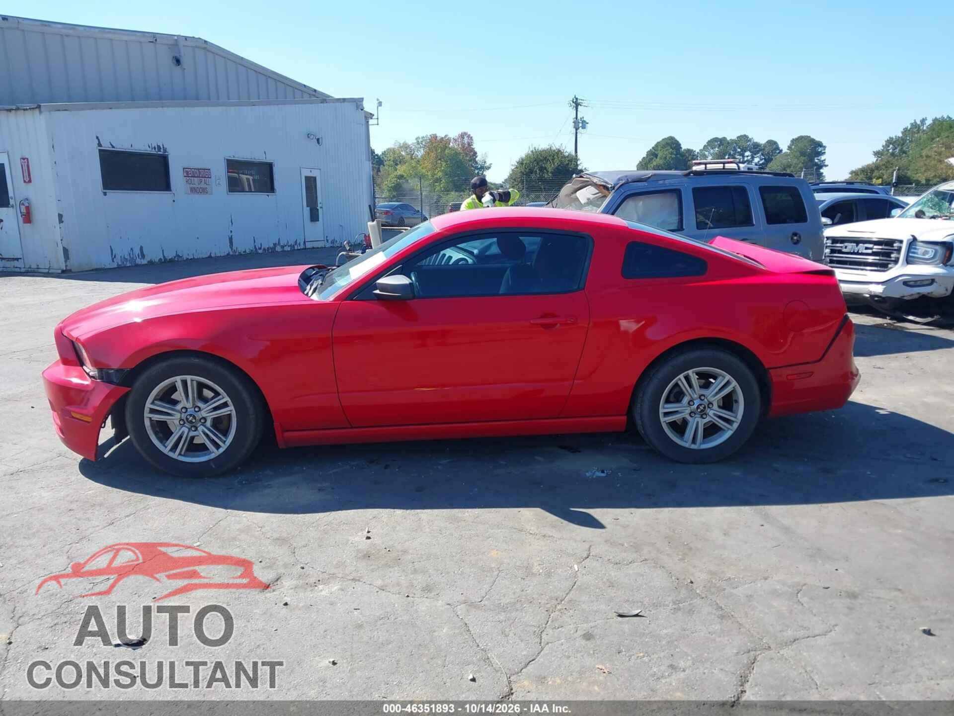 FORD MUSTANG 2014 - 1ZVBP8AM4E5246545