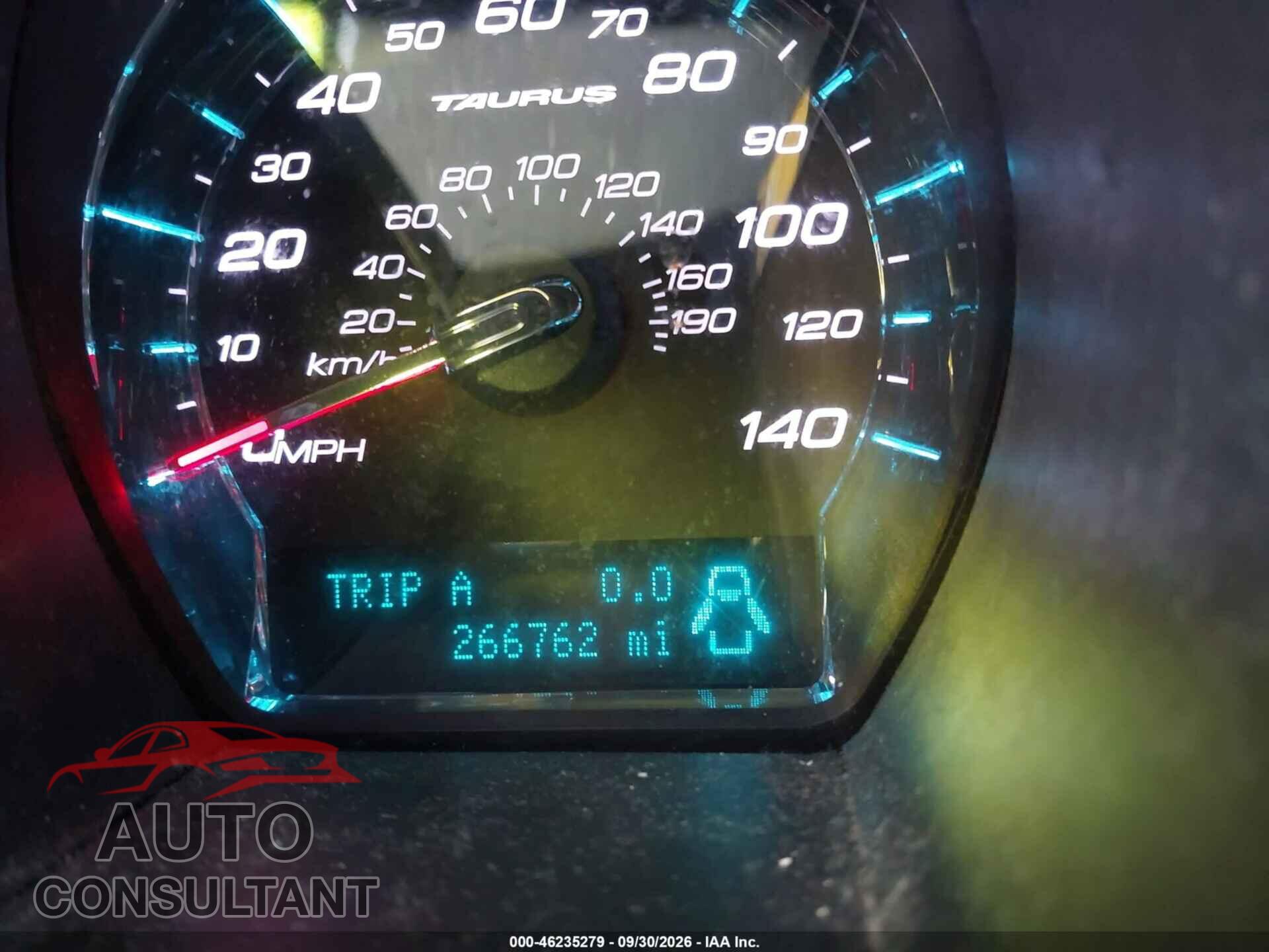 FORD TAURUS 2011 - 1FAHP2EW8BG182585